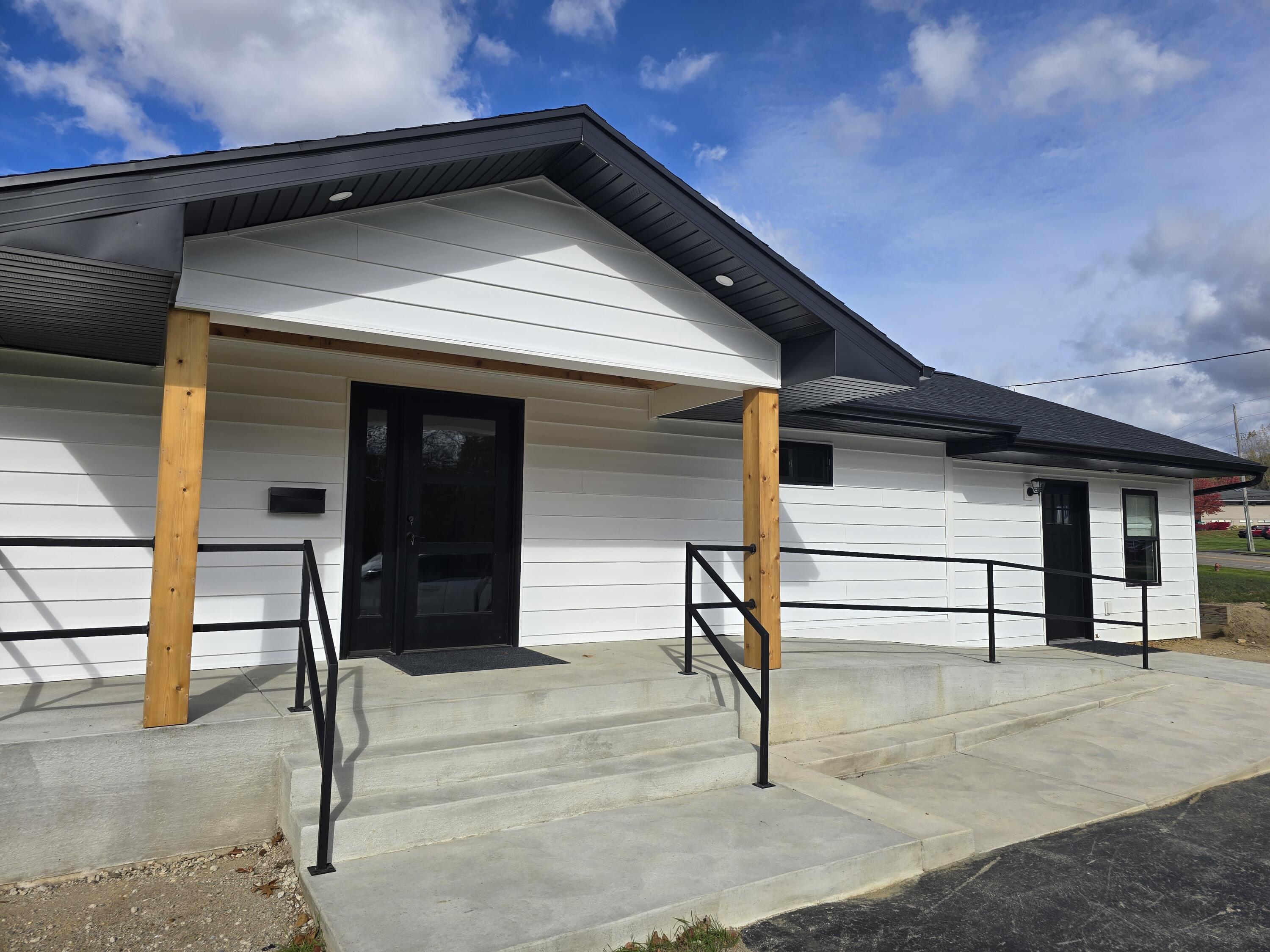 2900 Spring Arbor Road — photo