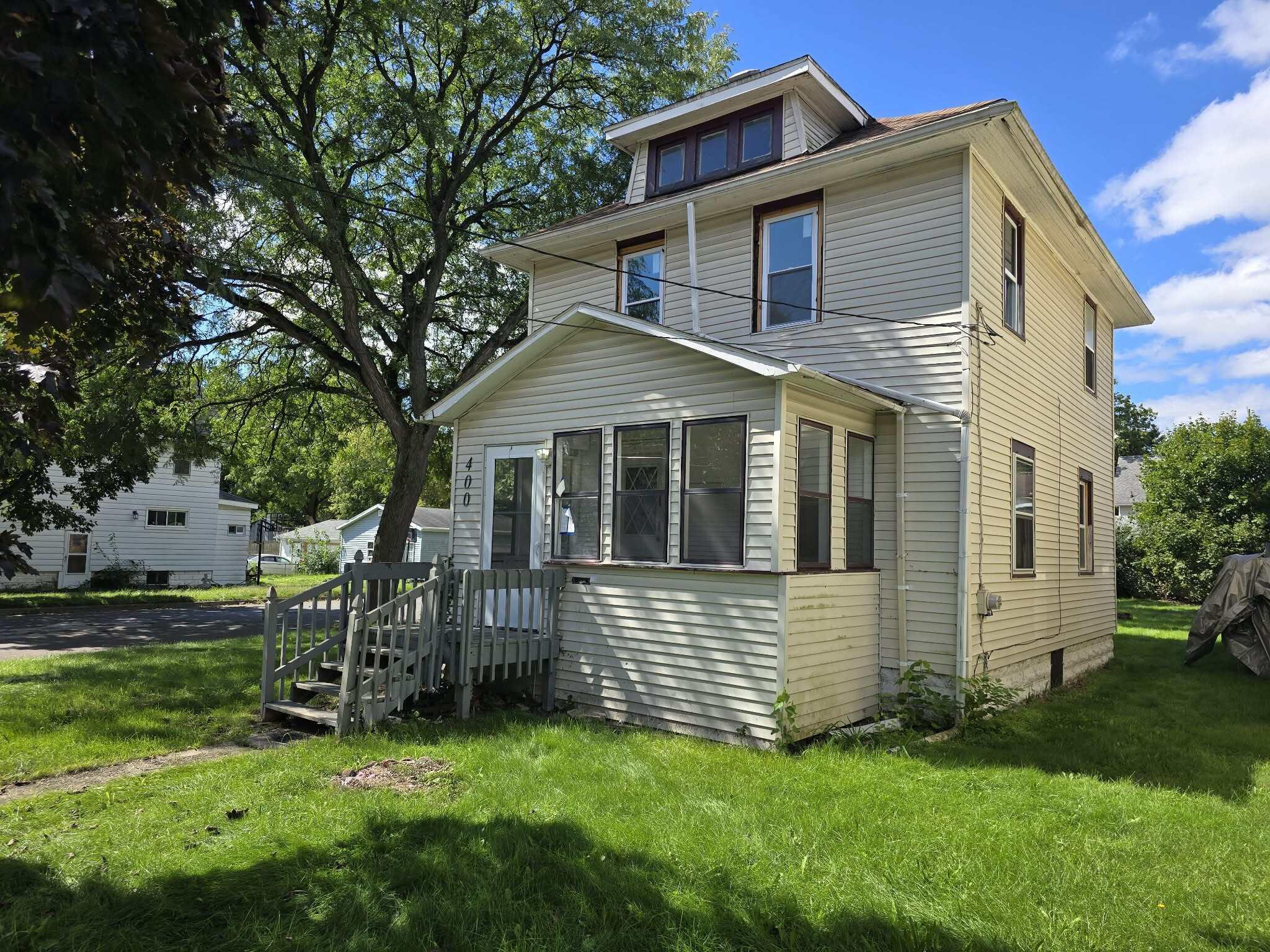 400 Bates Street — photo