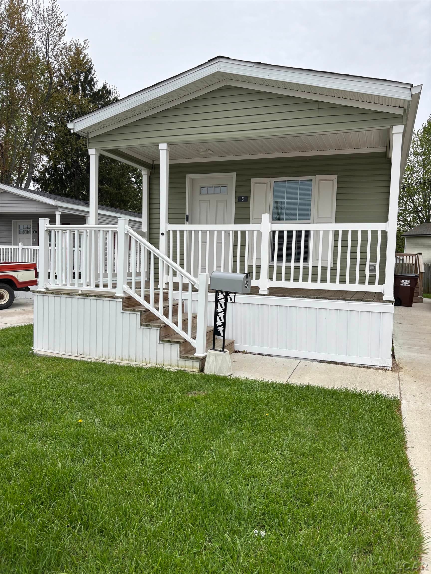 9103 N Union Lot 5 Street — photo