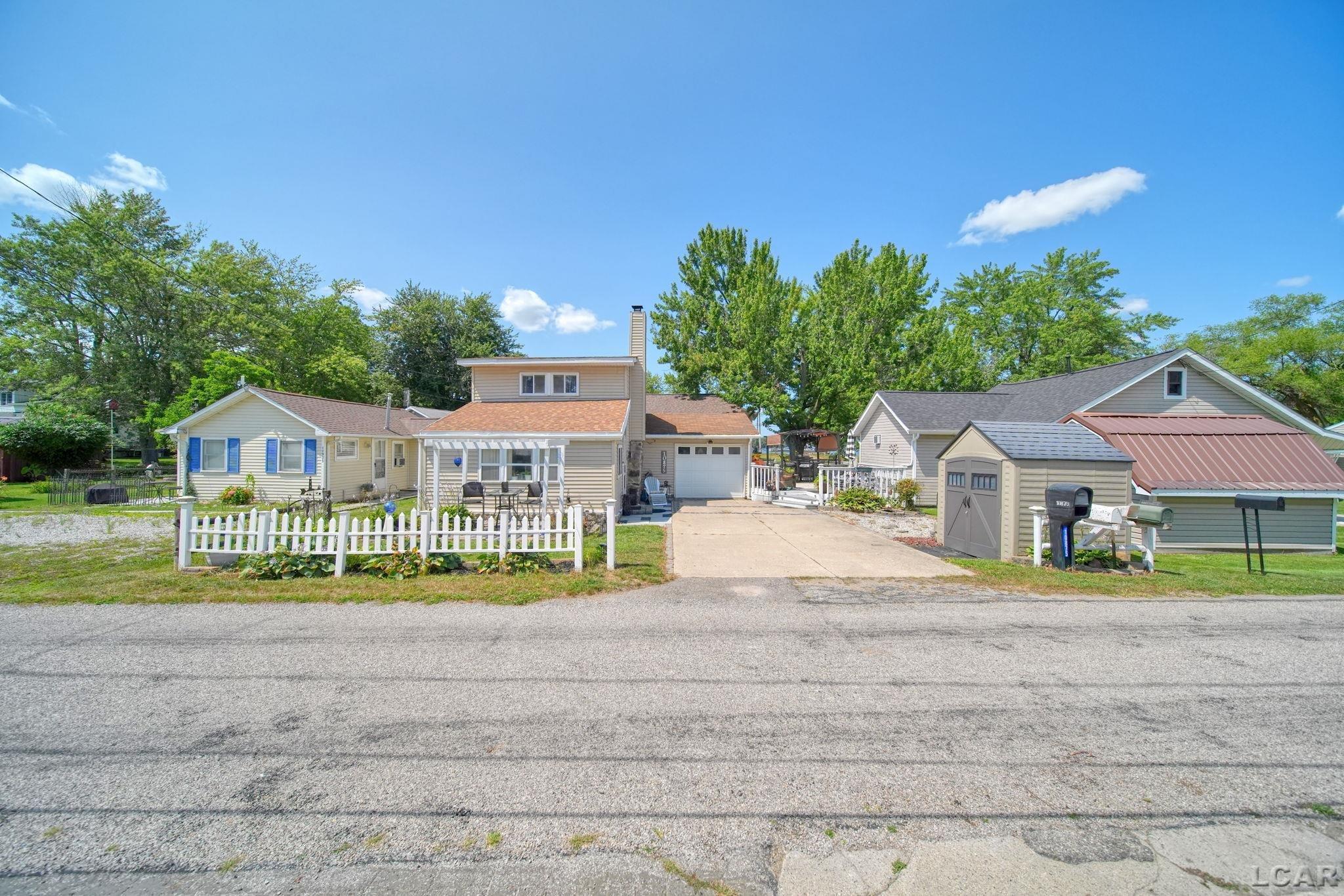 10875 W Ferndale Drive — photo