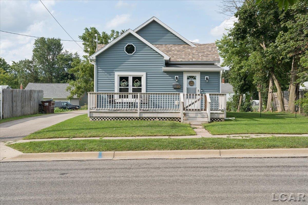 312 W Summit Street — photo