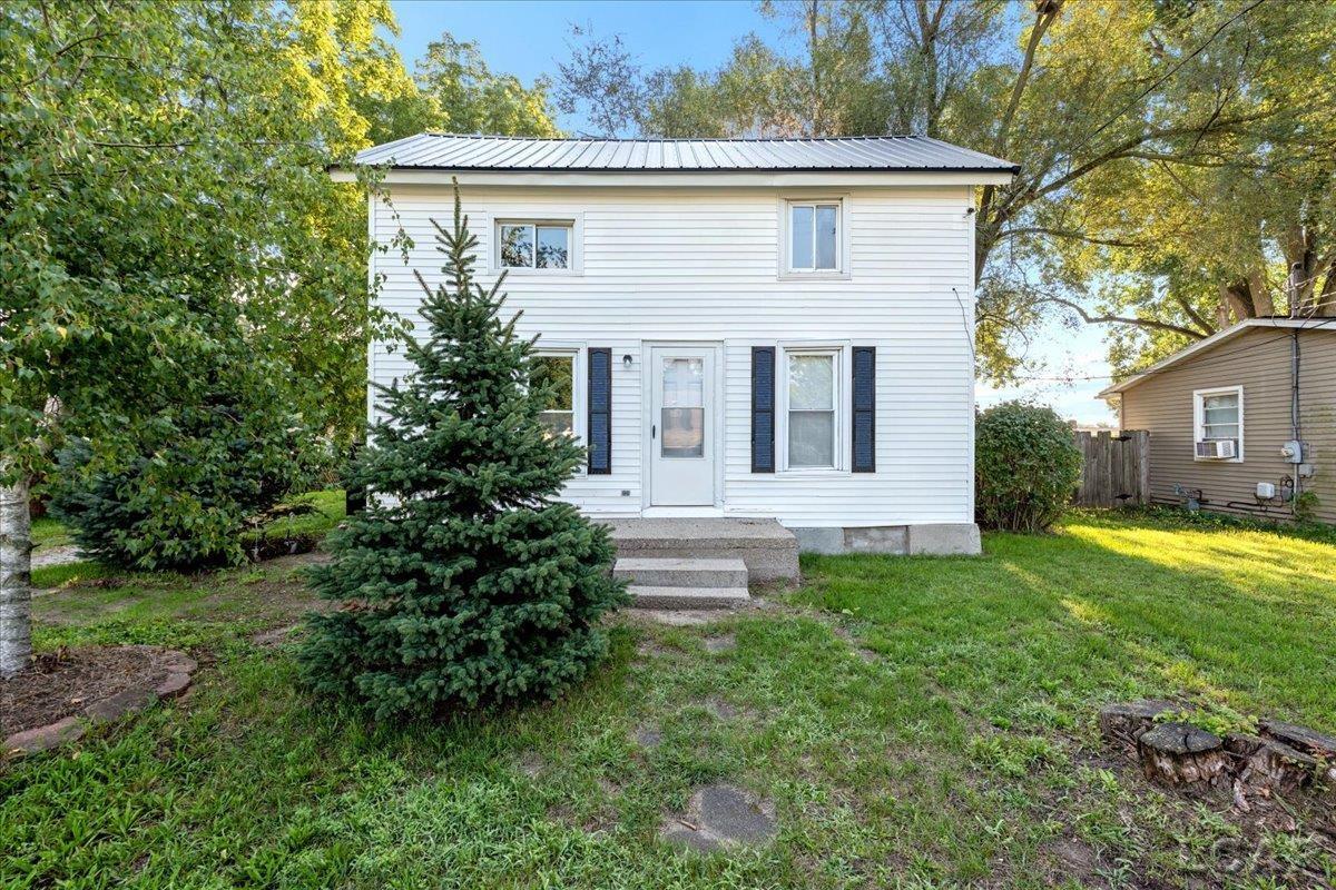 610 Burley Street — photo
