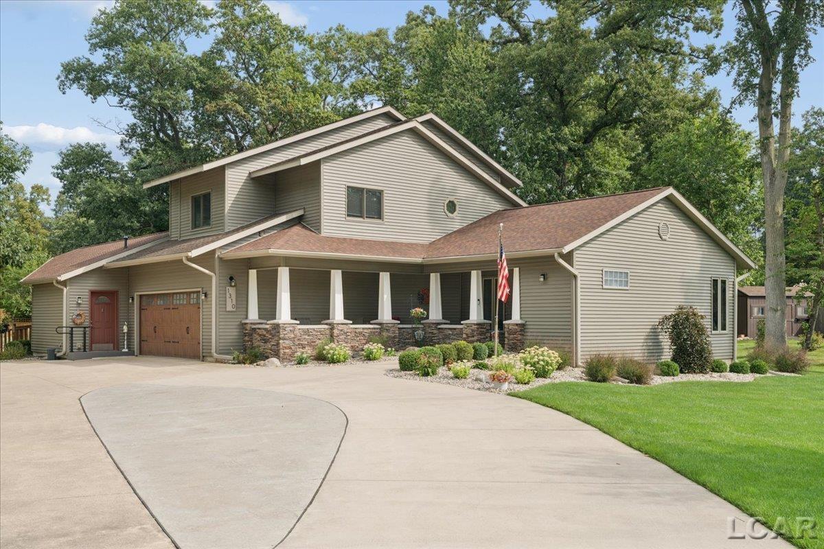 1310 W Maple Avenue — photo