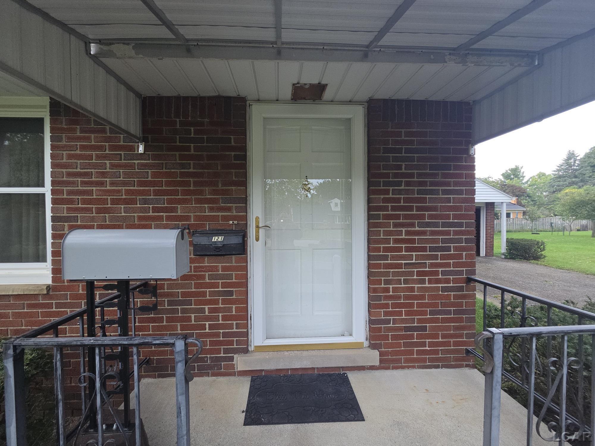 121 Maple Street, Tecumseh, MI 49286 — photo 2