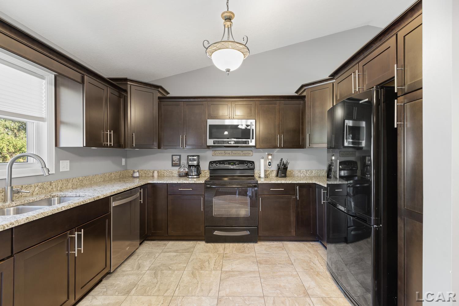 1178 Sutton Road, Adrian, MI 49221 — photo 3