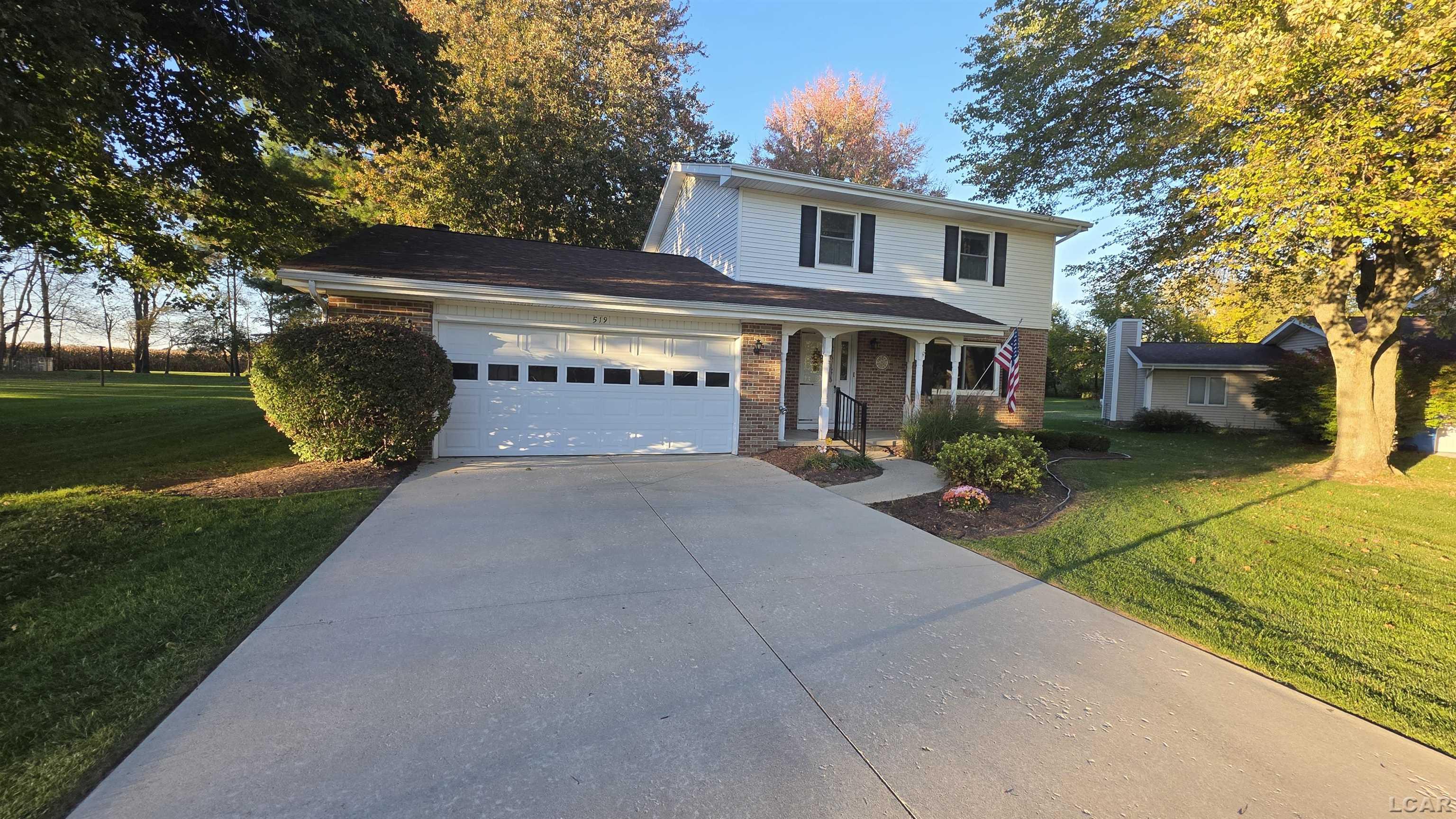 519 Page Ct — photo