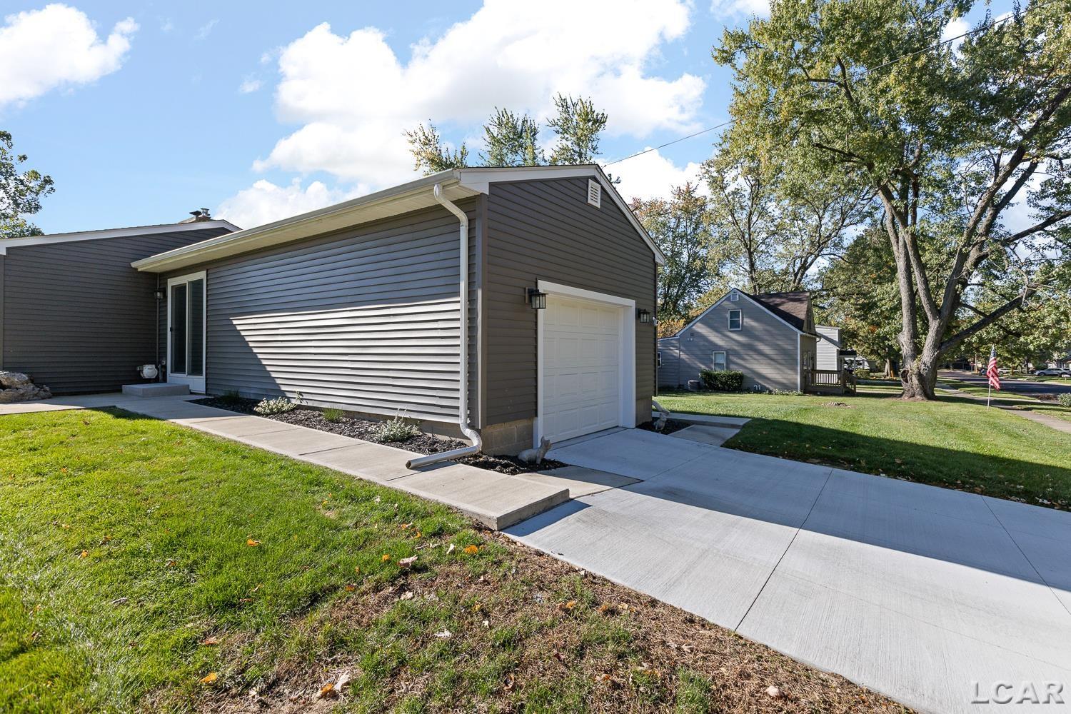 704 Tecumseh Road, Clinton, MI 49236 — photo 3