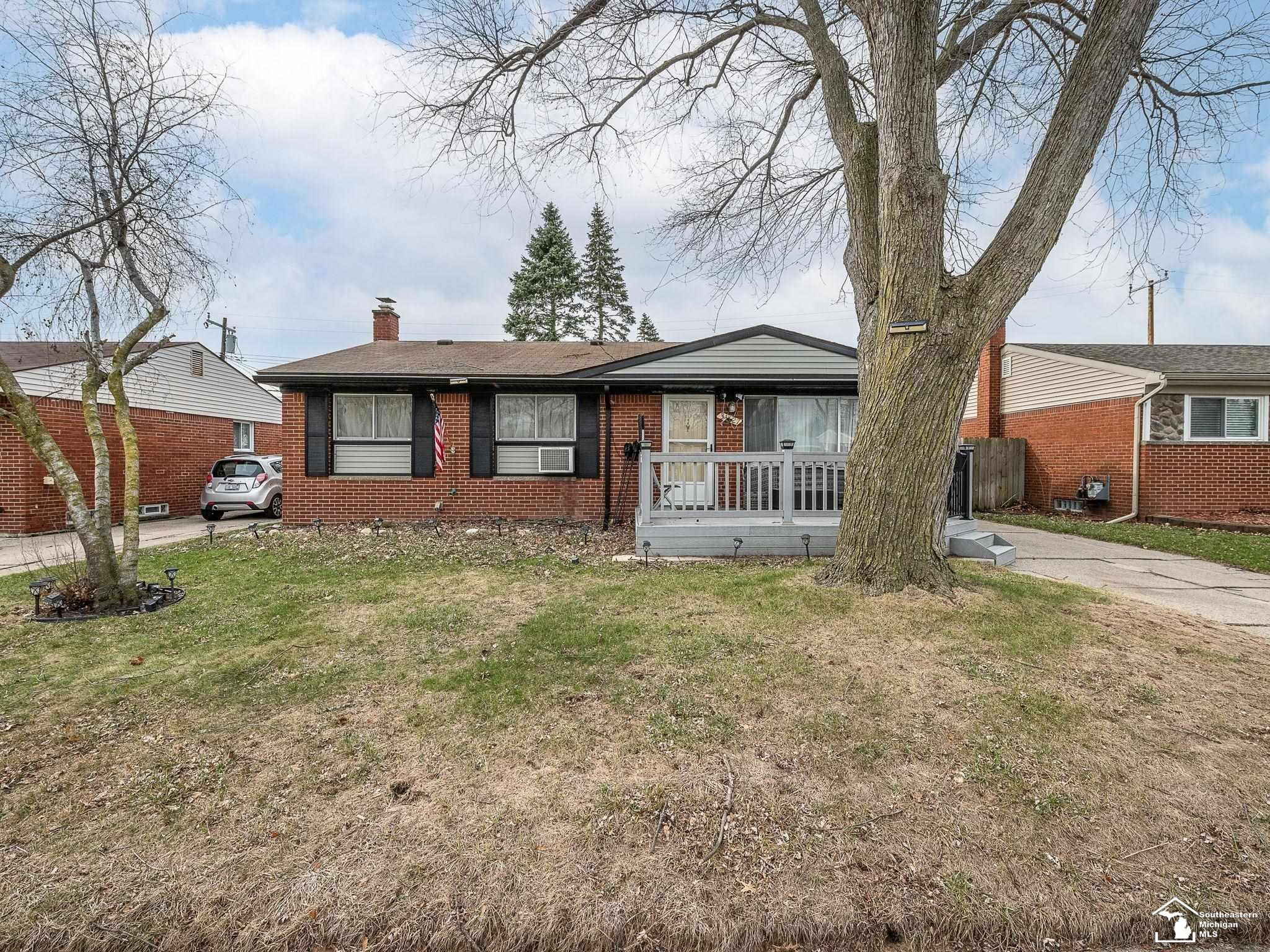 34627 Nancy Street — photo