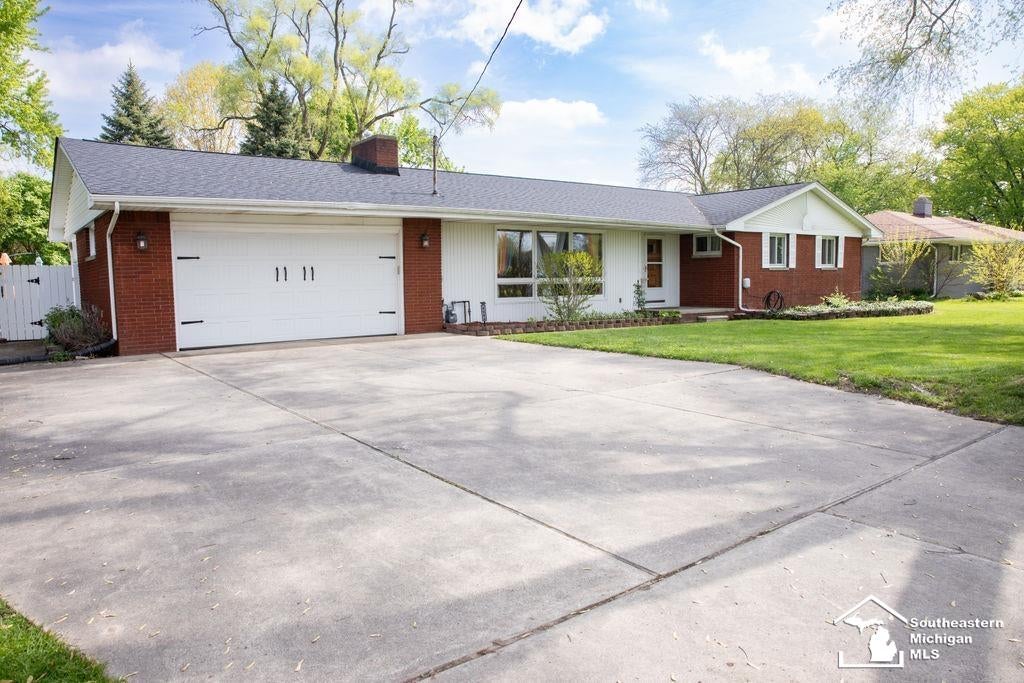 4666 E Dunbar Rd Road — photo