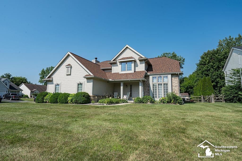 6829 Pine Creek Court — photo