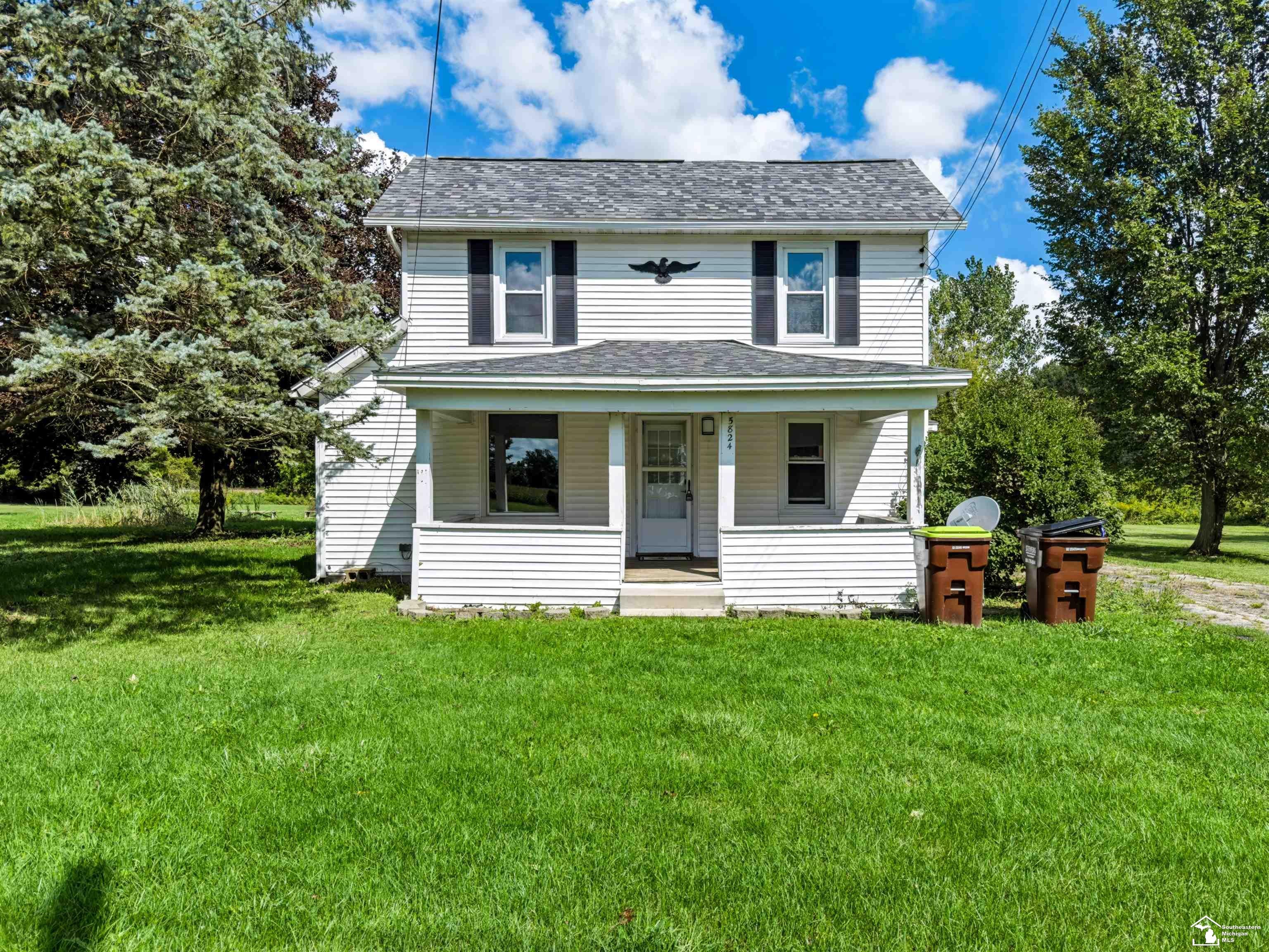 5824 Holloway Road — photo