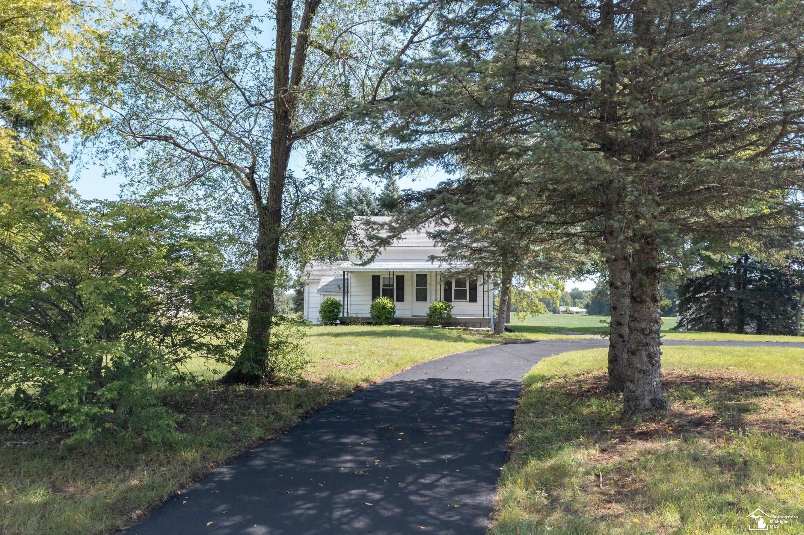9230 Crabb Road — photo