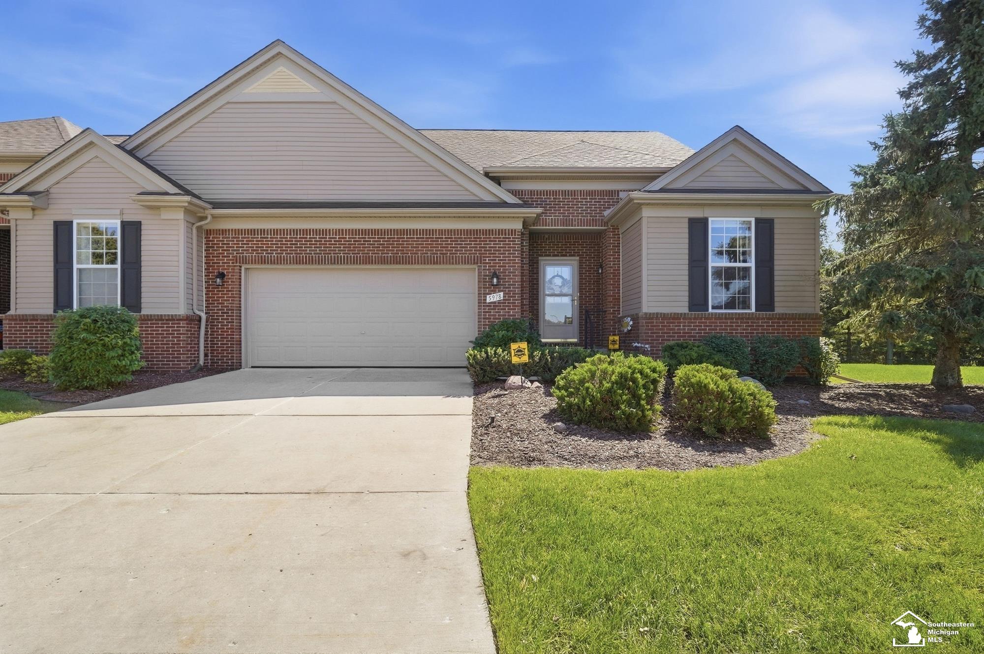 5978 Purple Martin Dr — photo