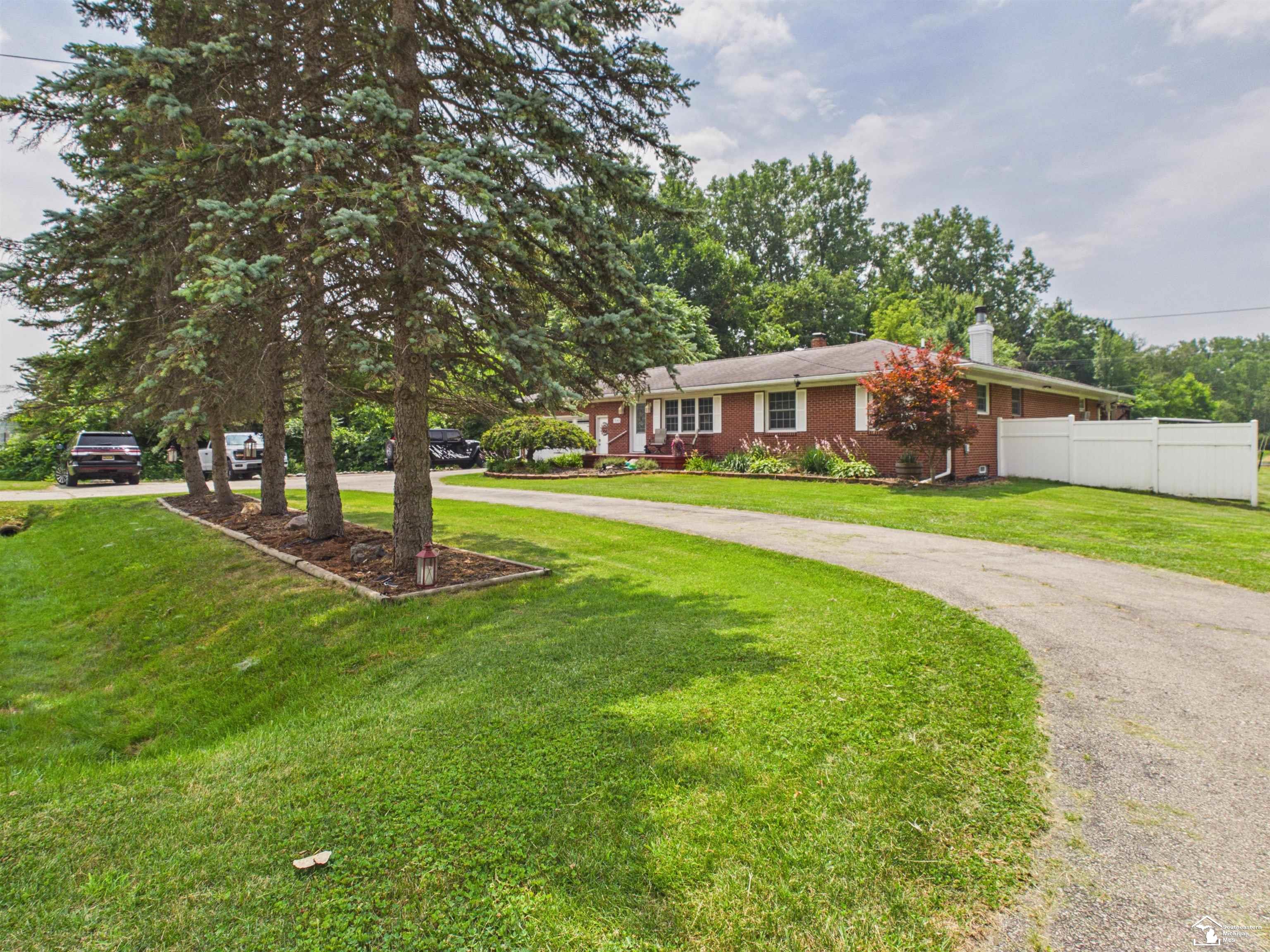 3183 Bluebush Road, Monroe, MI 48162 — photo 3