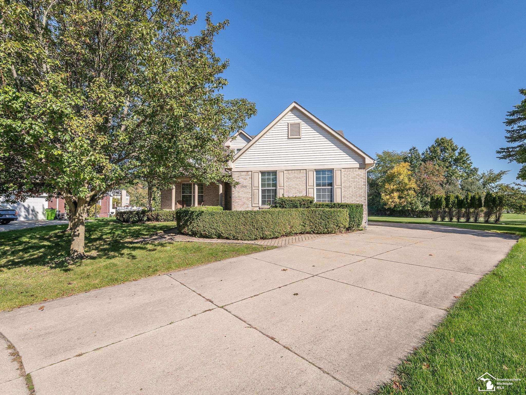 25028 Maxwell Ln — photo
