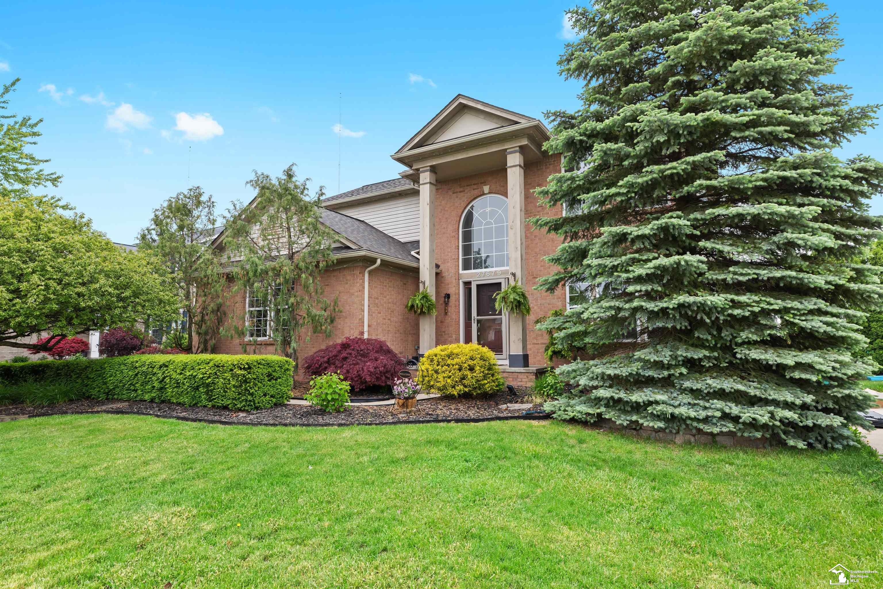 27679 E Mockingbird Drive, Flat Rock, MI 48134 — photo 2
