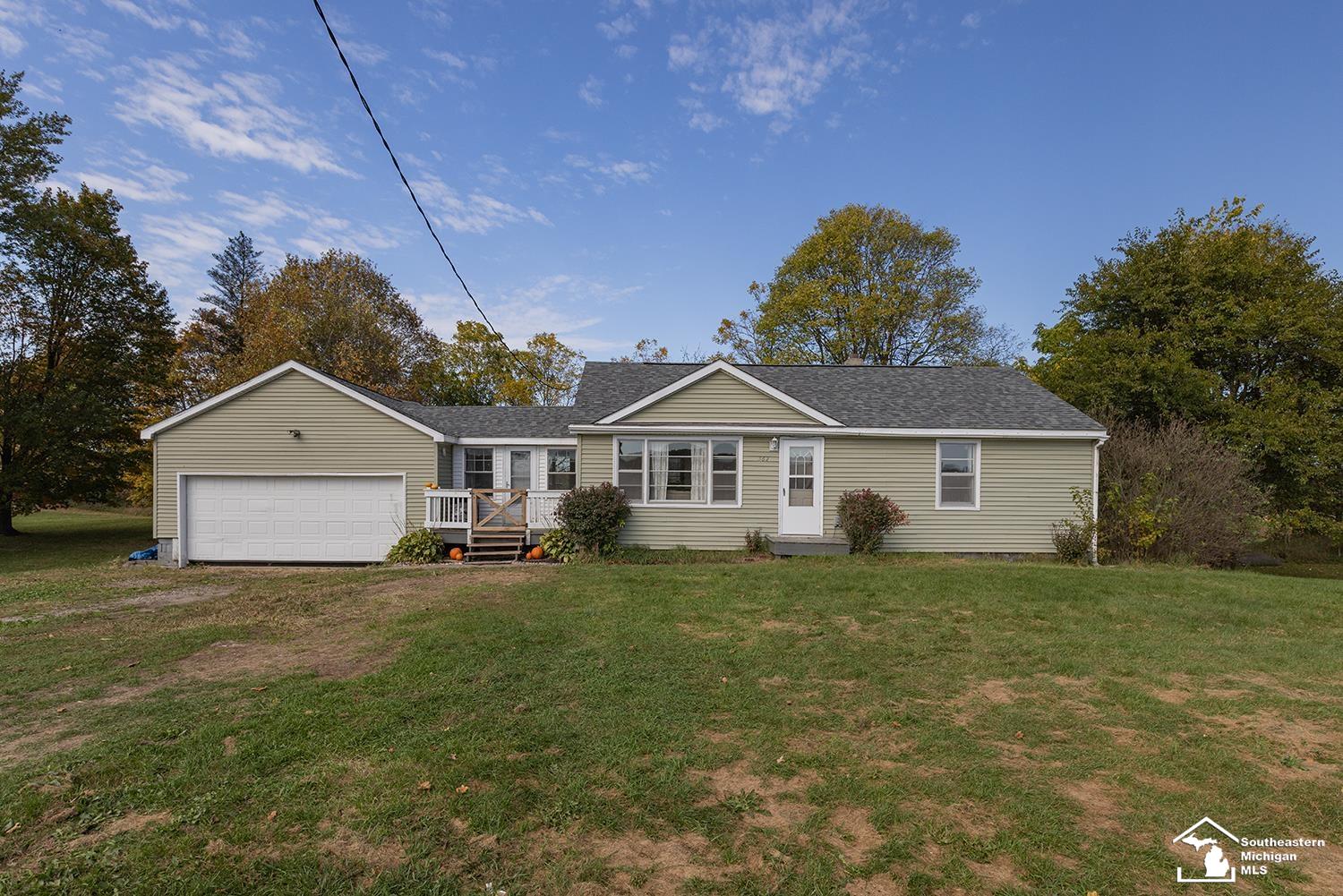 562 Dunks Rd Cmn — photo