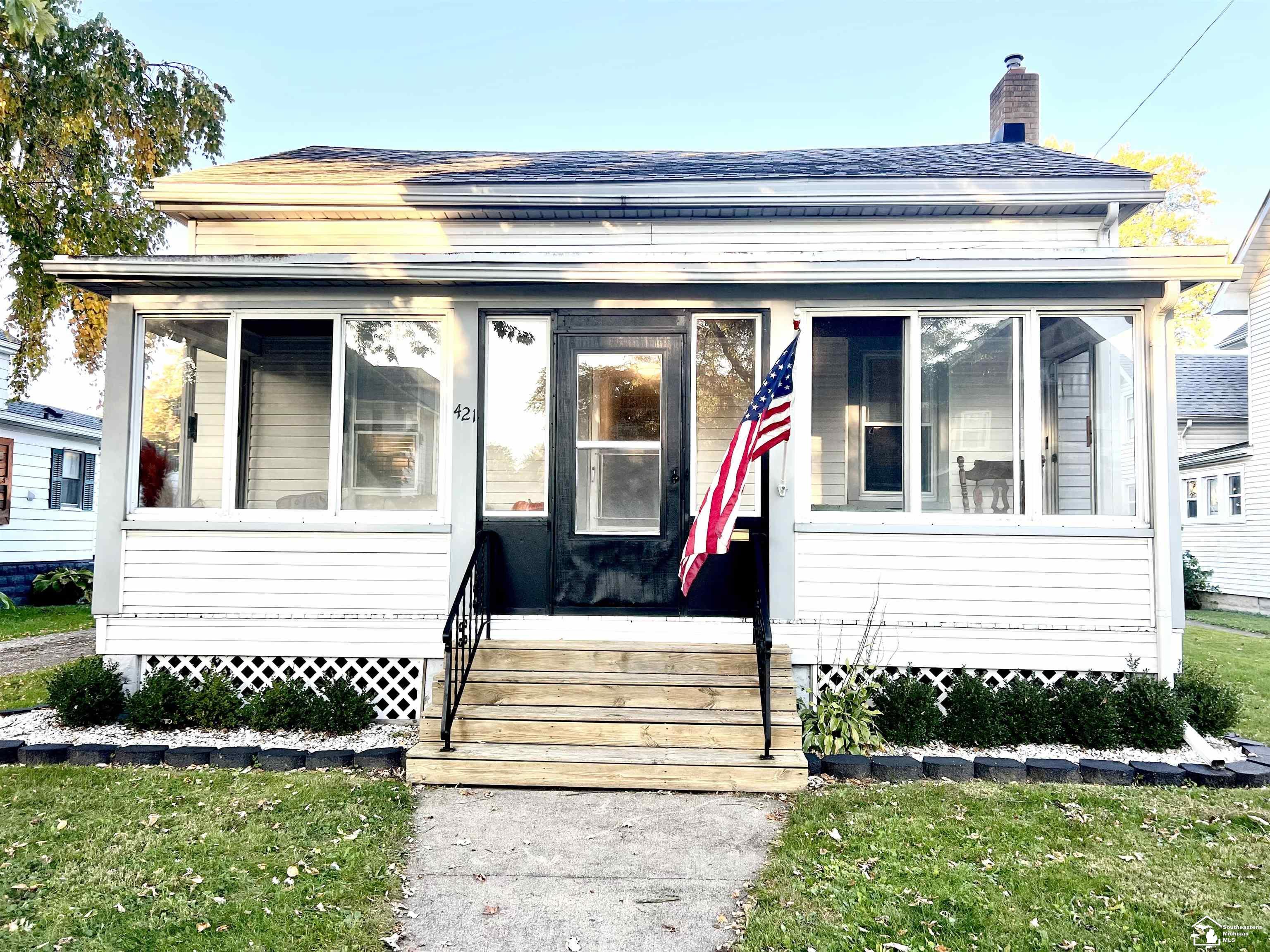 421 E 3rd Street, Monroe, MI 48161 — photo 2