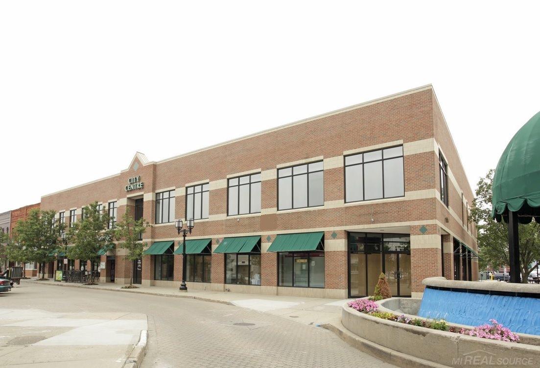 70-82 Macomb Place — photo