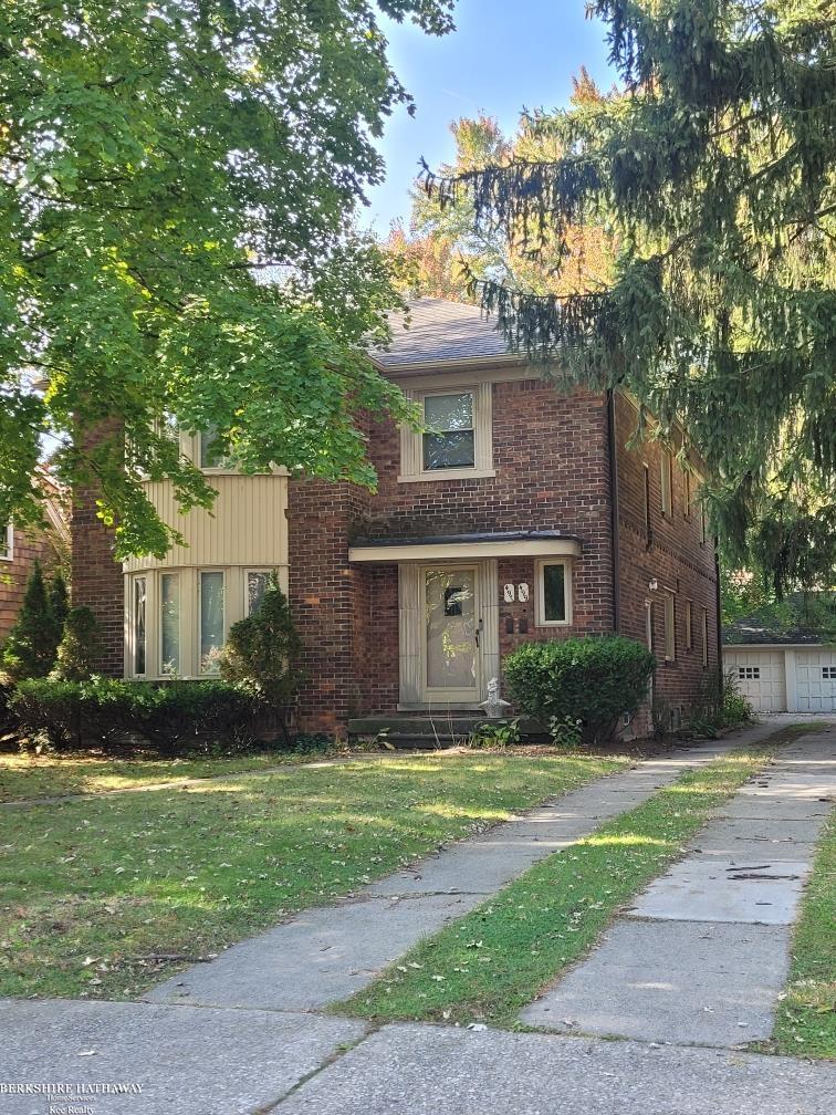499 Neff Road, Grosse Pointe, MI 48230