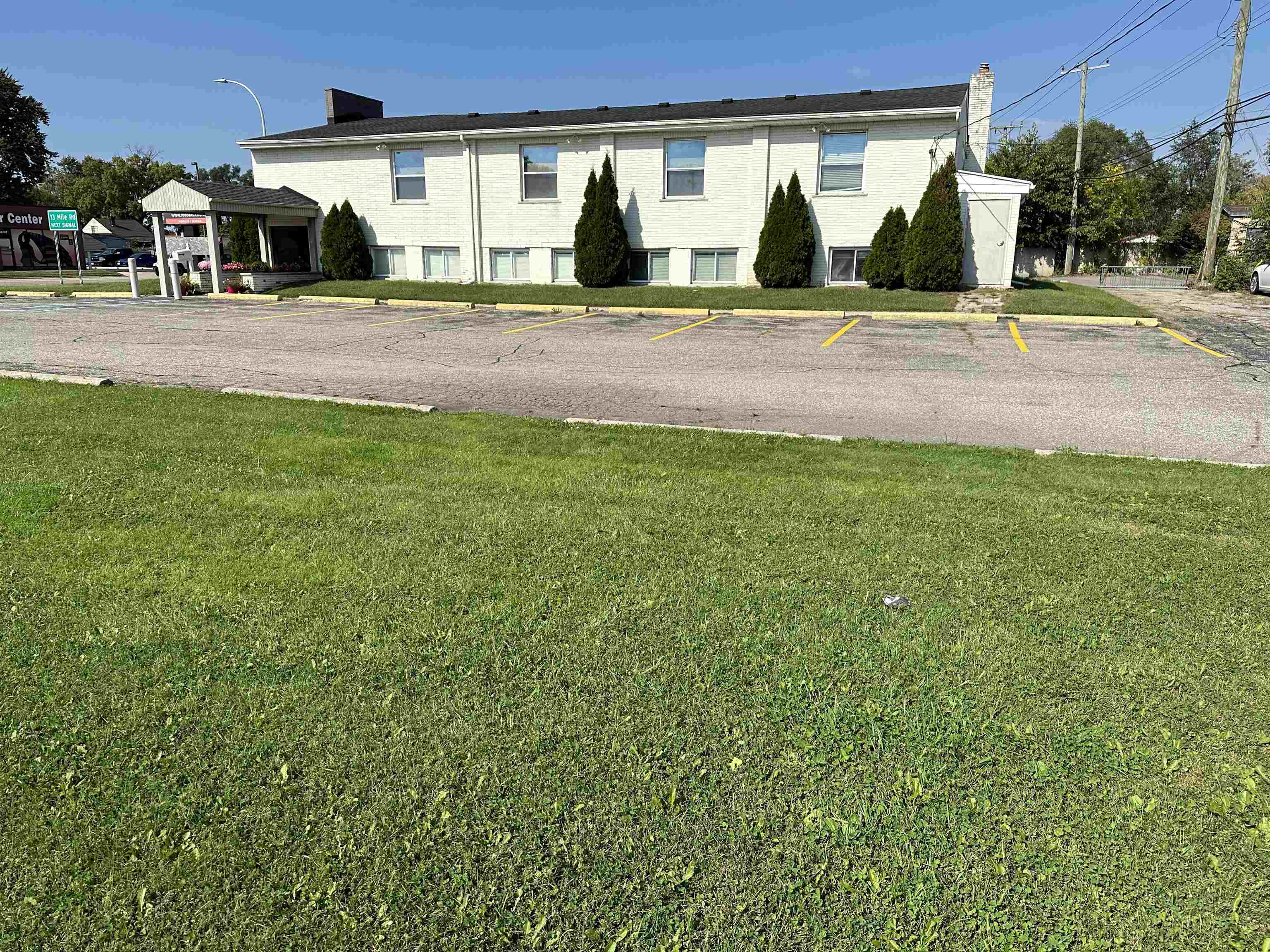 30728 John R Road, Madison Heights, MI 48071 — photo 3