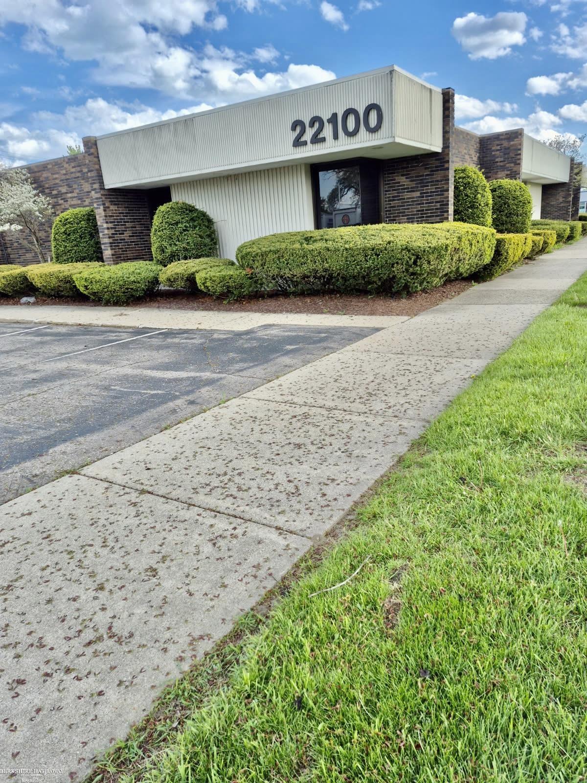 22100 Greater Mack Ave — photo
