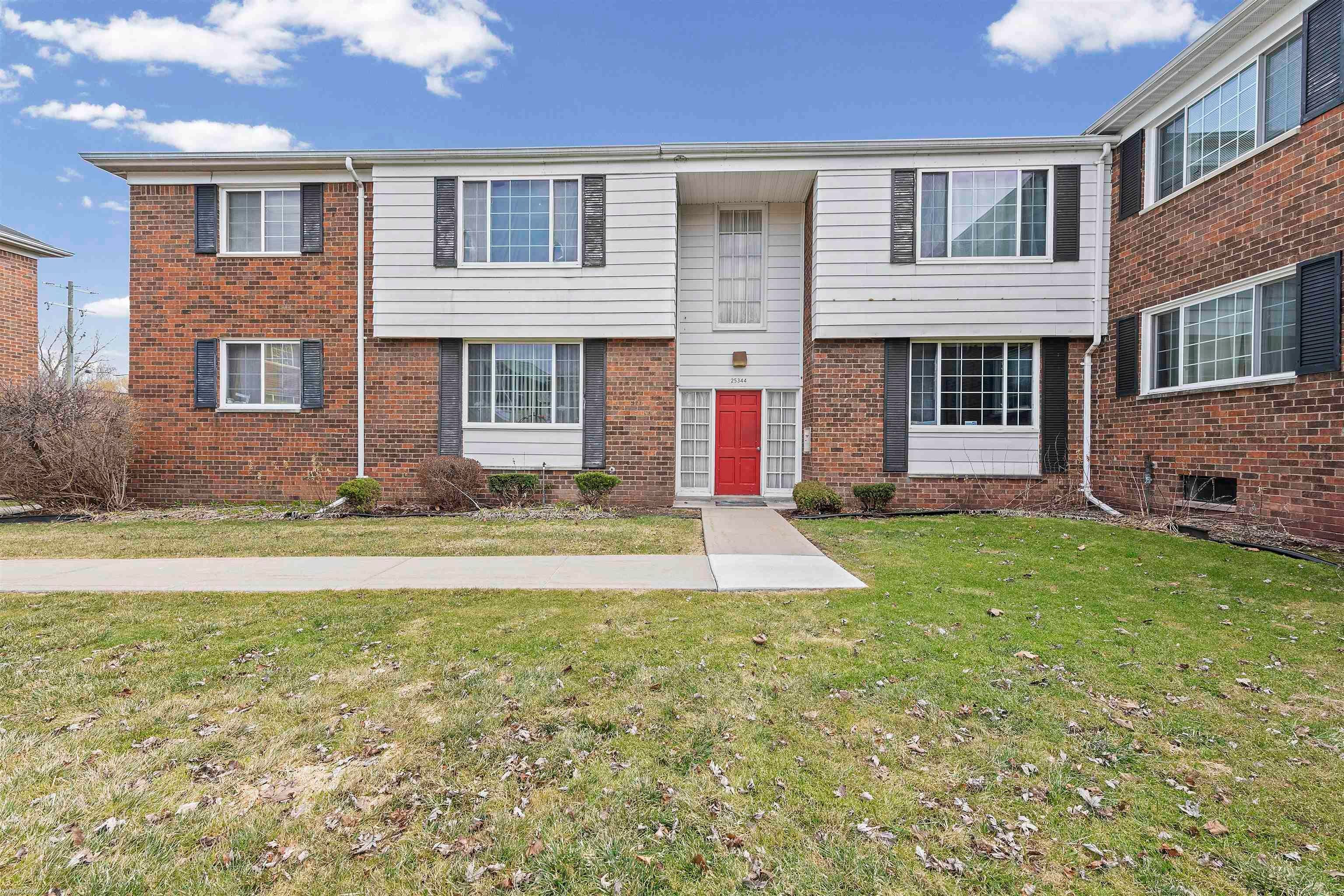 25344 Shiawassee Circle — photo