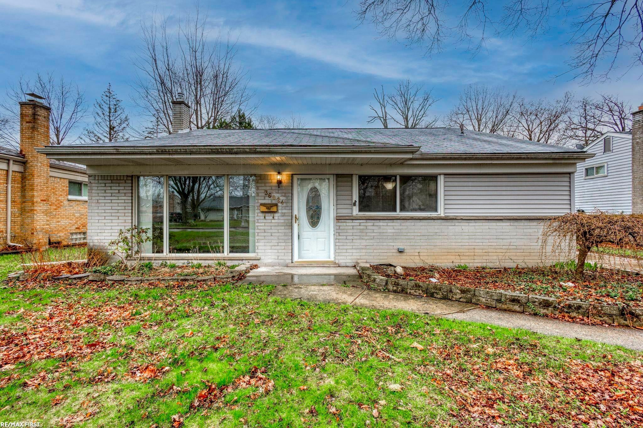 36024 Weideman St Street — photo