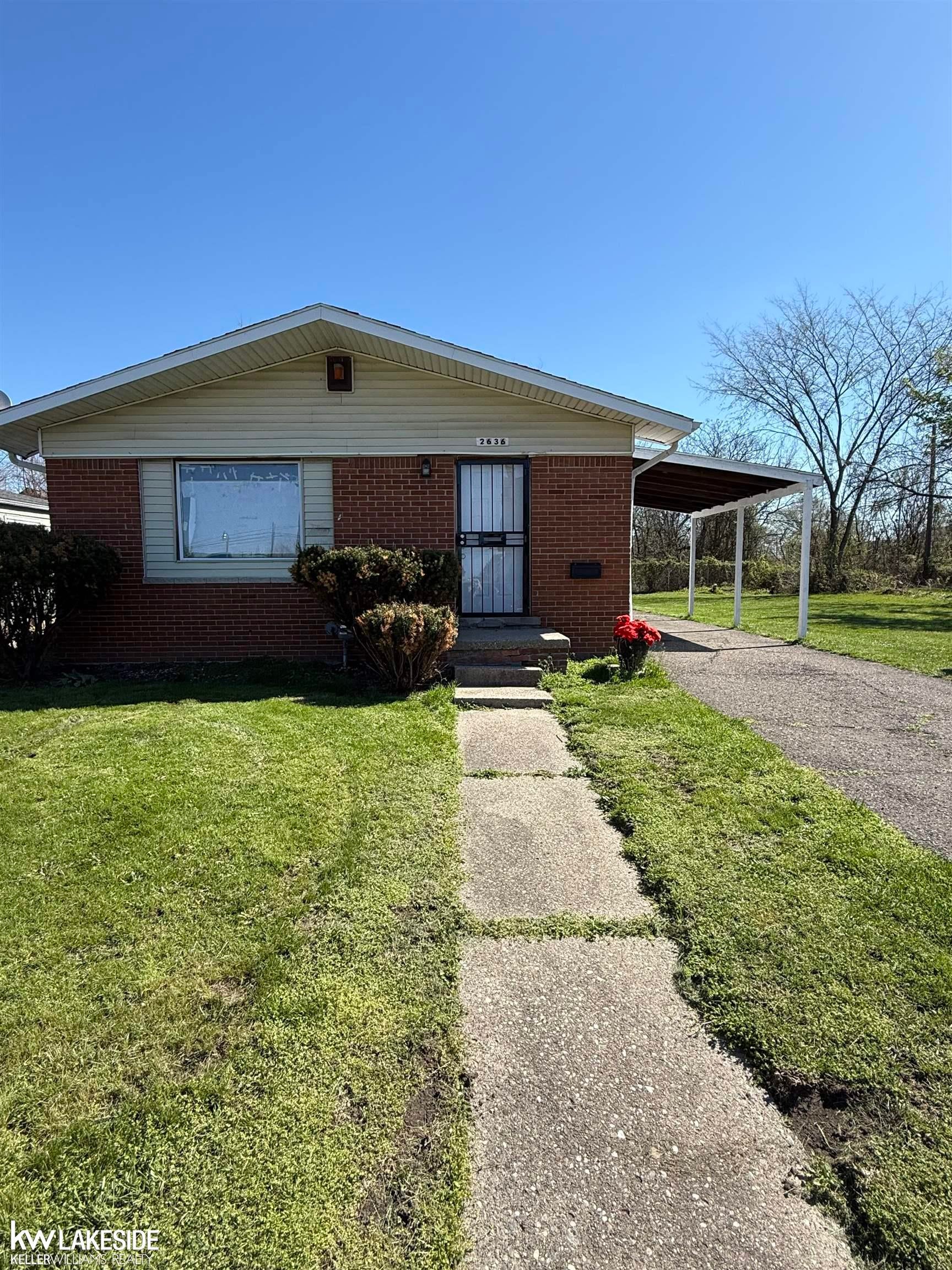 2636 Algonquin Street — photo