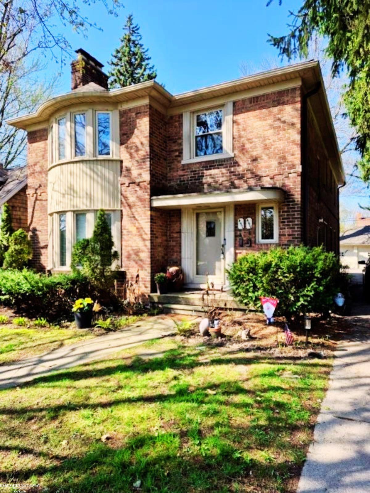 497 Neff Road, Grosse Pointe, MI 48230