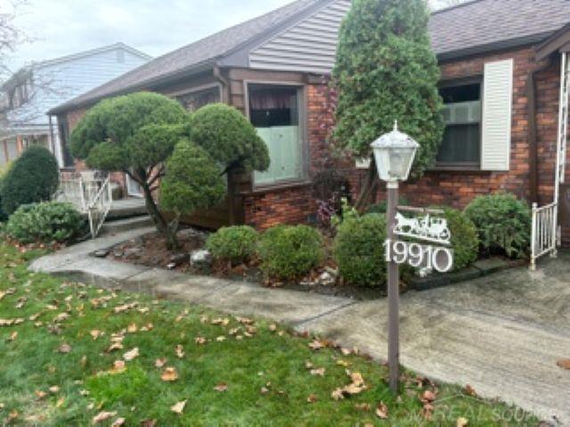 19910 Parkside Street — photo