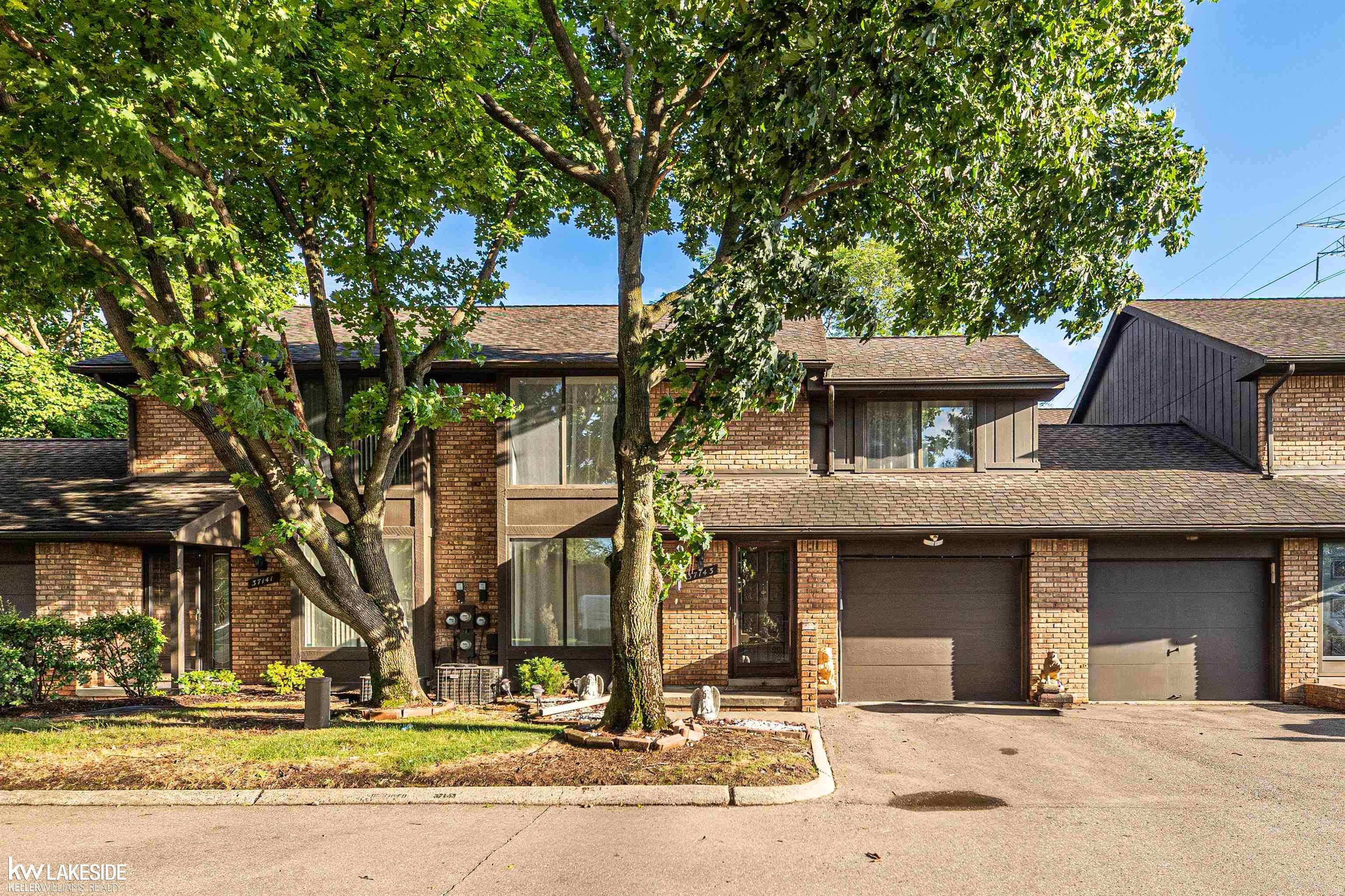 37143 Clubhouse Drive — photo