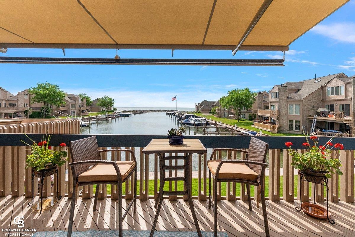 26031 Harbour Pointe Dr N Drive — photo
