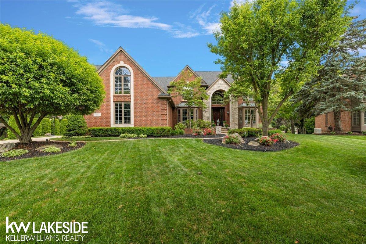 1387 Pebble Ridge Drive, Rochester, MI 48307