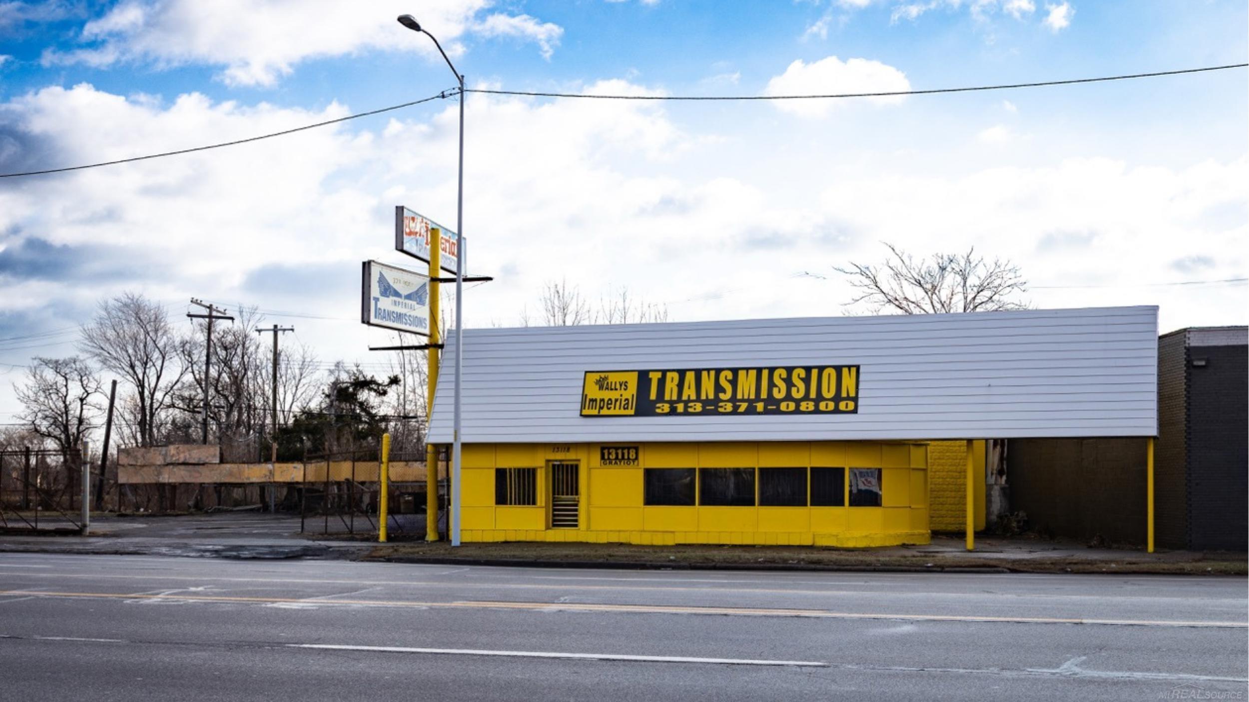 13118 Gratiot Avenue — photo