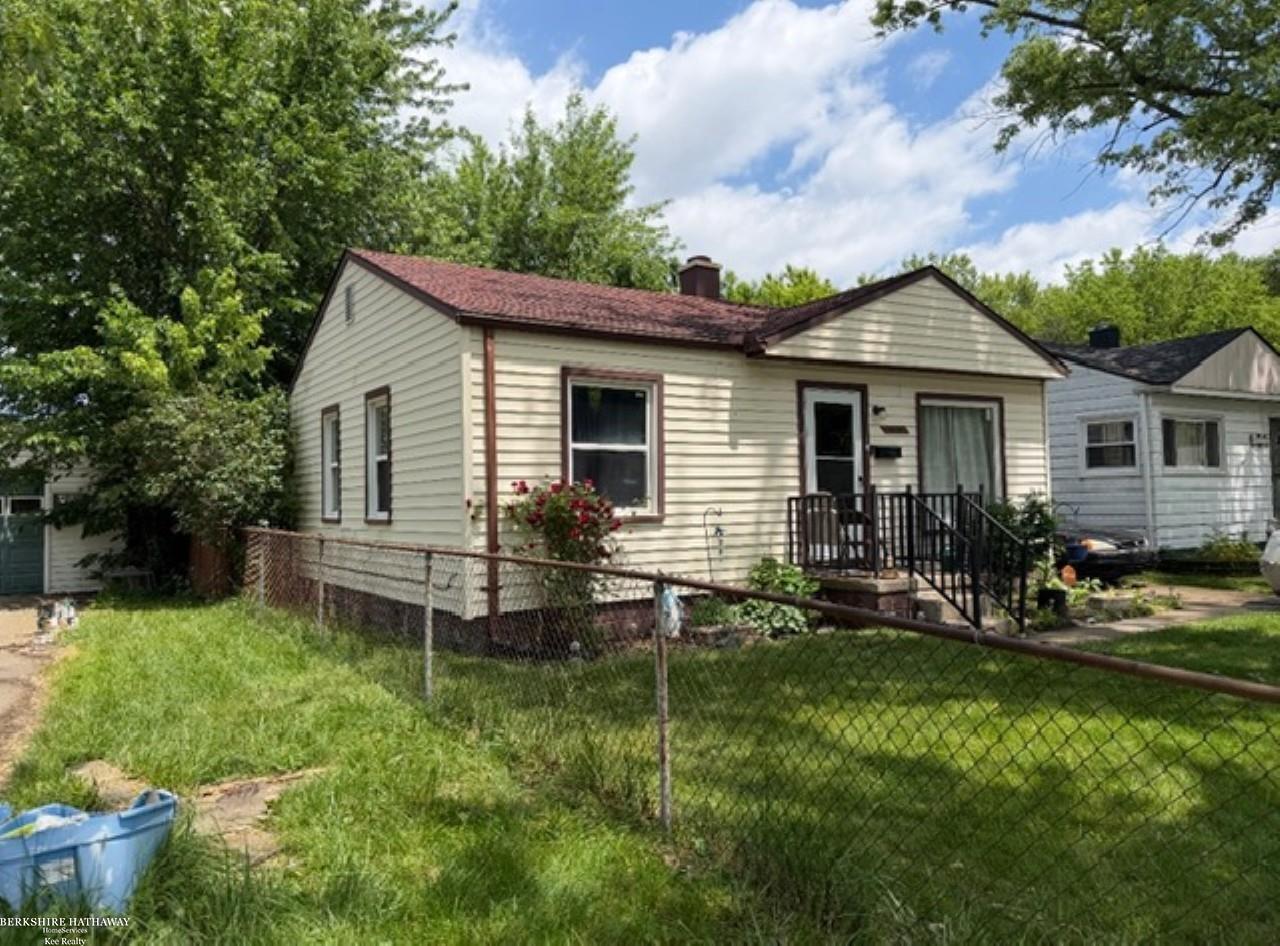 14267 hendricks Road, Warren, MI 48089 — photo 2