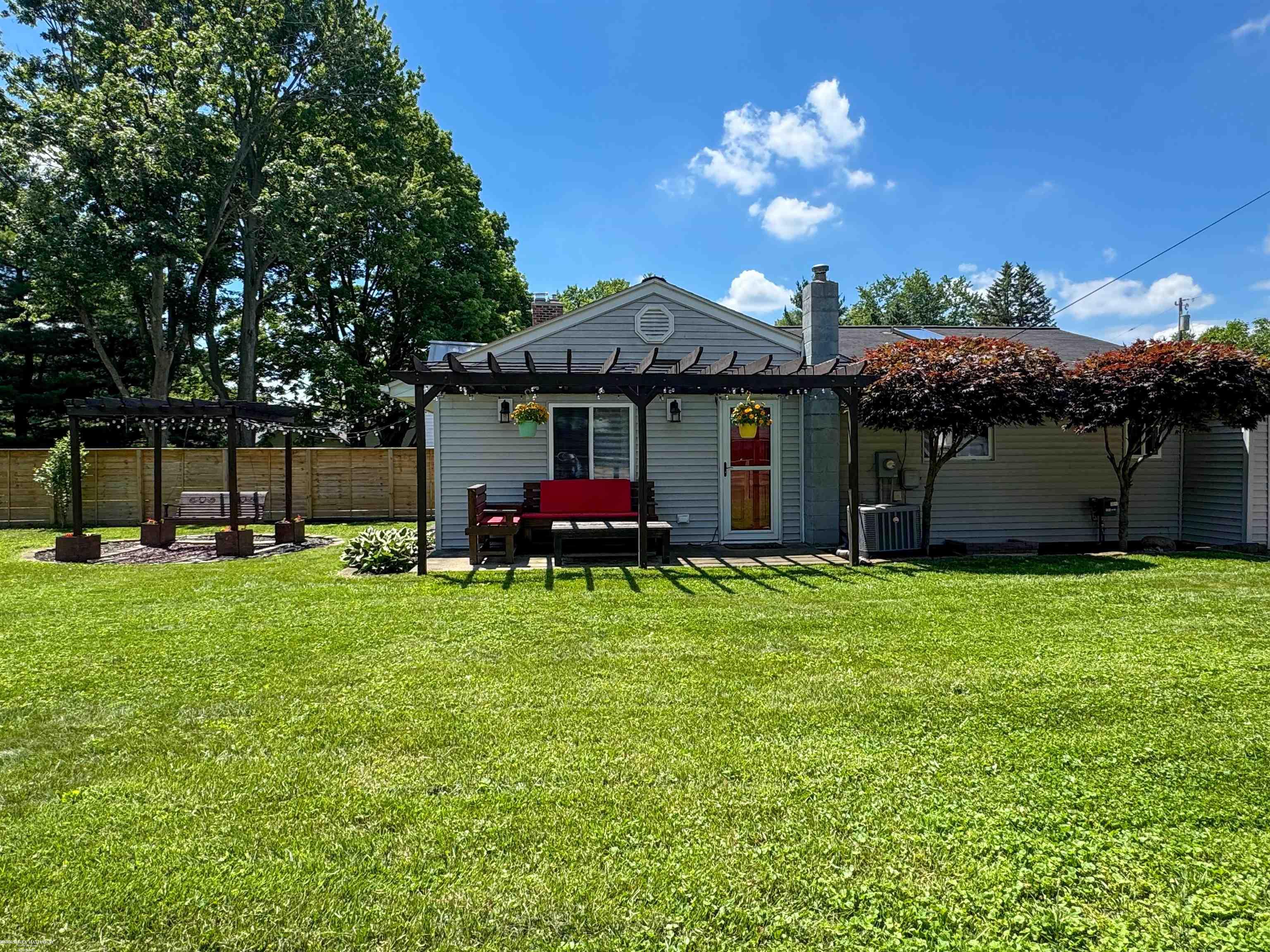 3821 Dunning Road, Rochester Hills, MI 48309 — photo 2