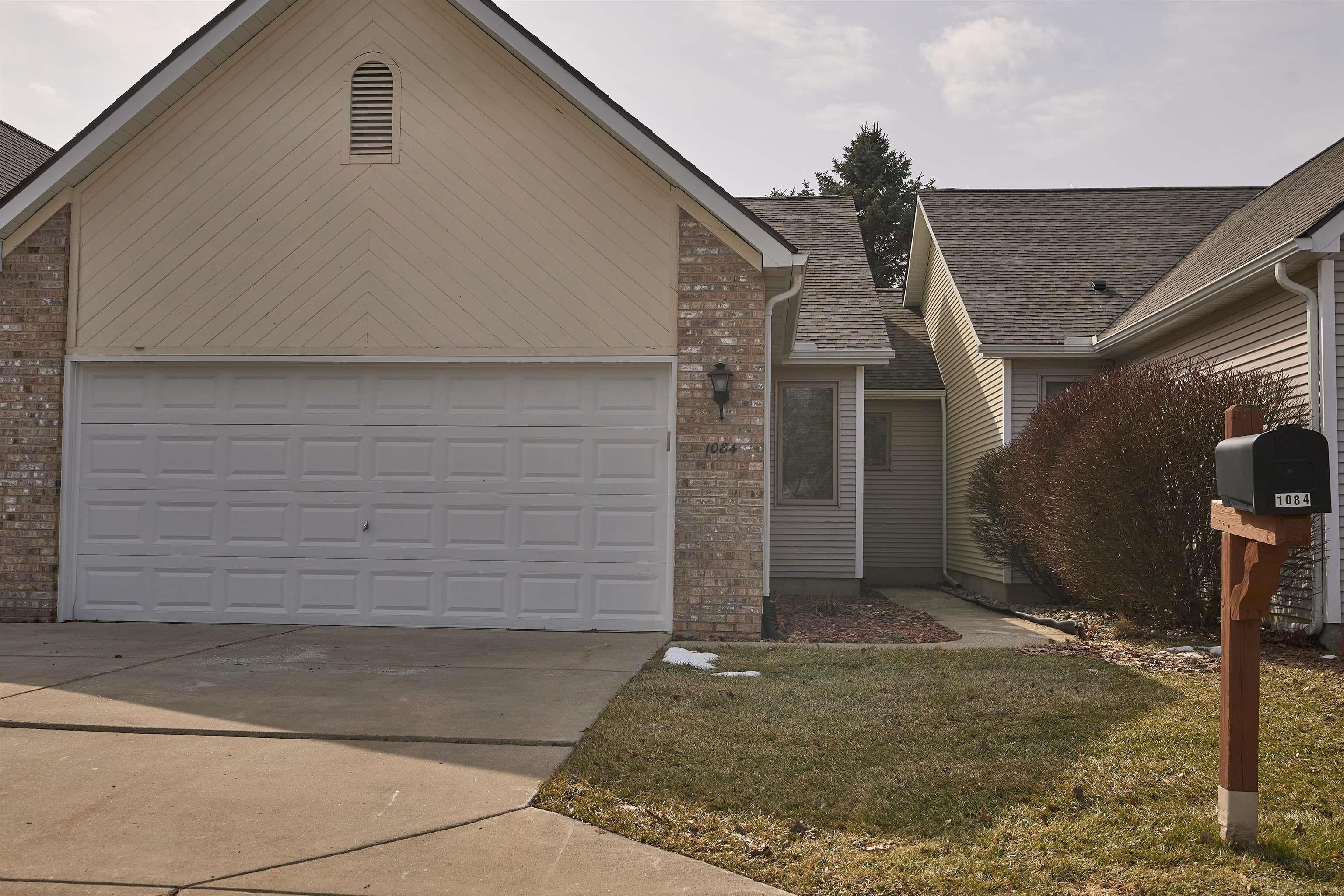 1084 Linda Drive — photo