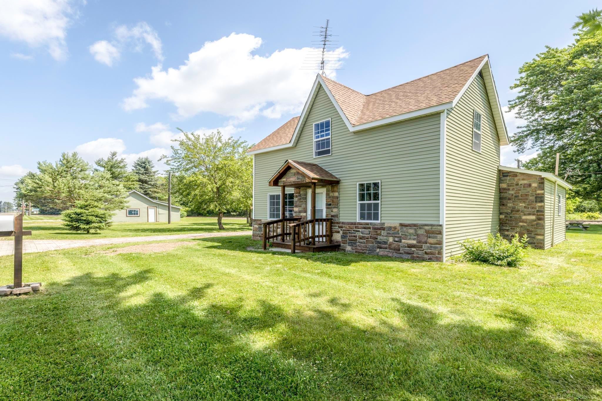 2649 Sherman Road — photo