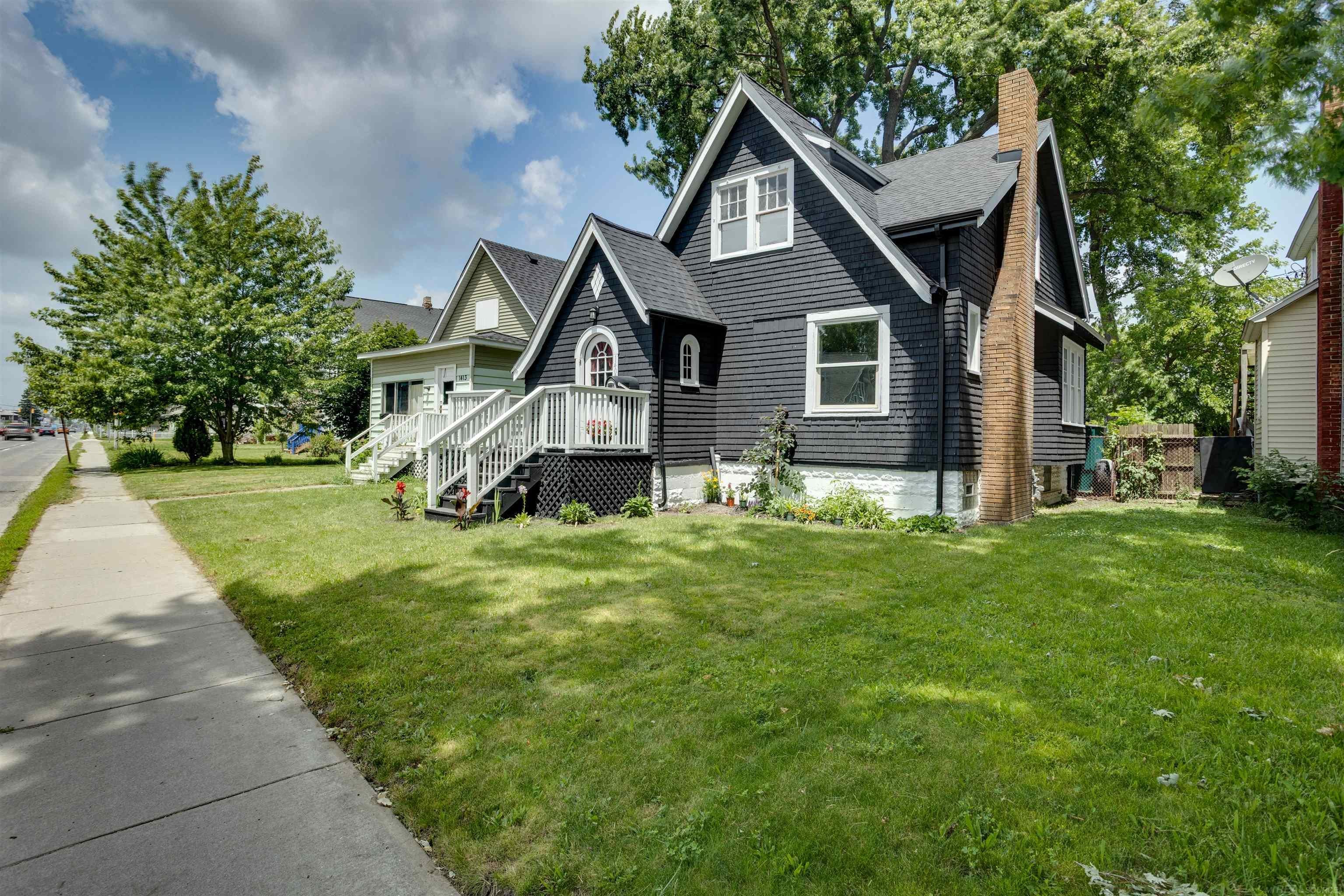1407 Lapeer Avenue — photo
