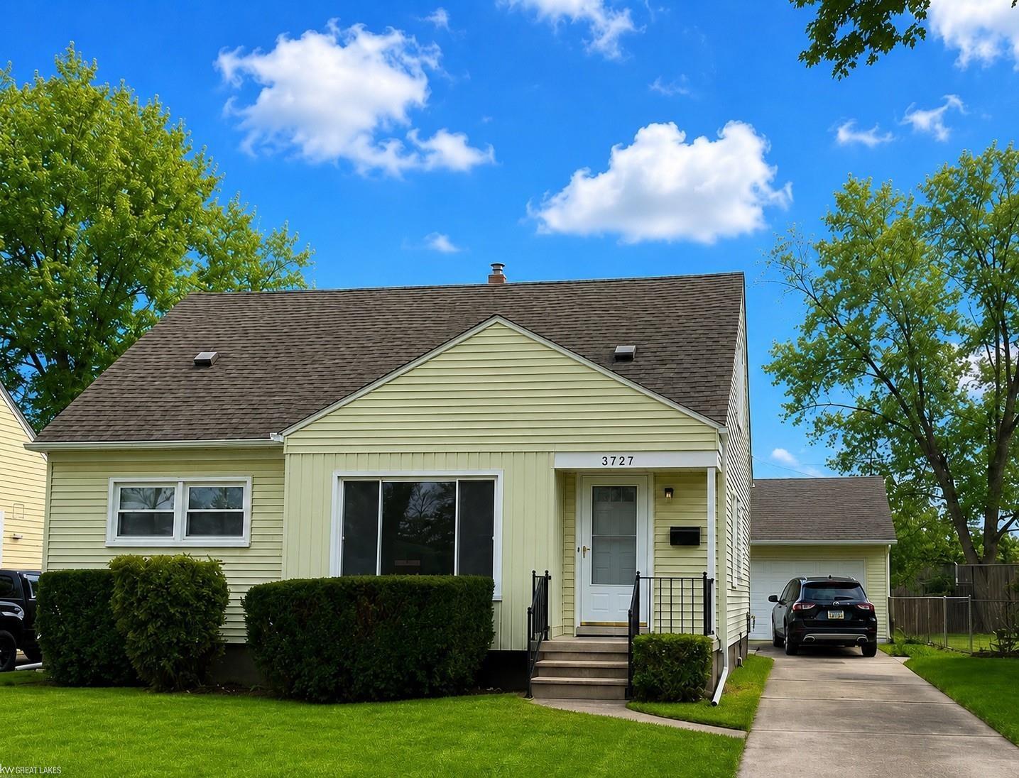 3727 Normandy Street — photo