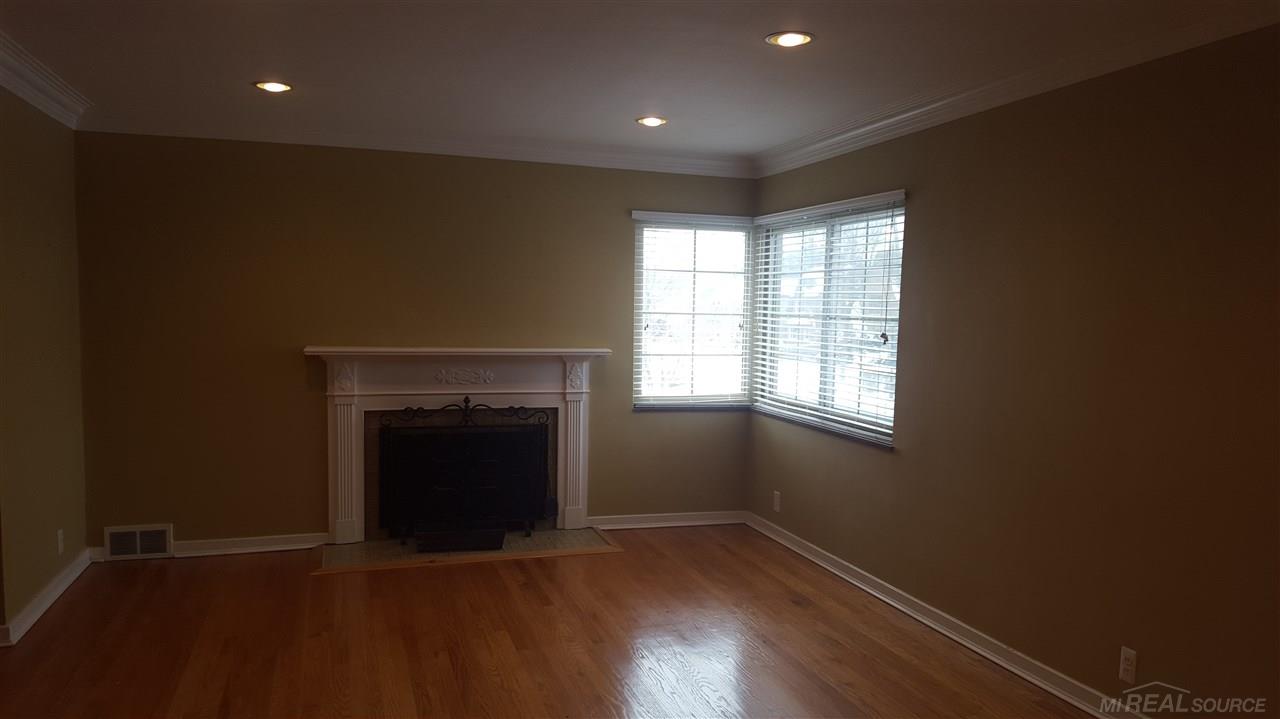 628 neff Road, Grosse Pointe, MI 48230 — photo 2