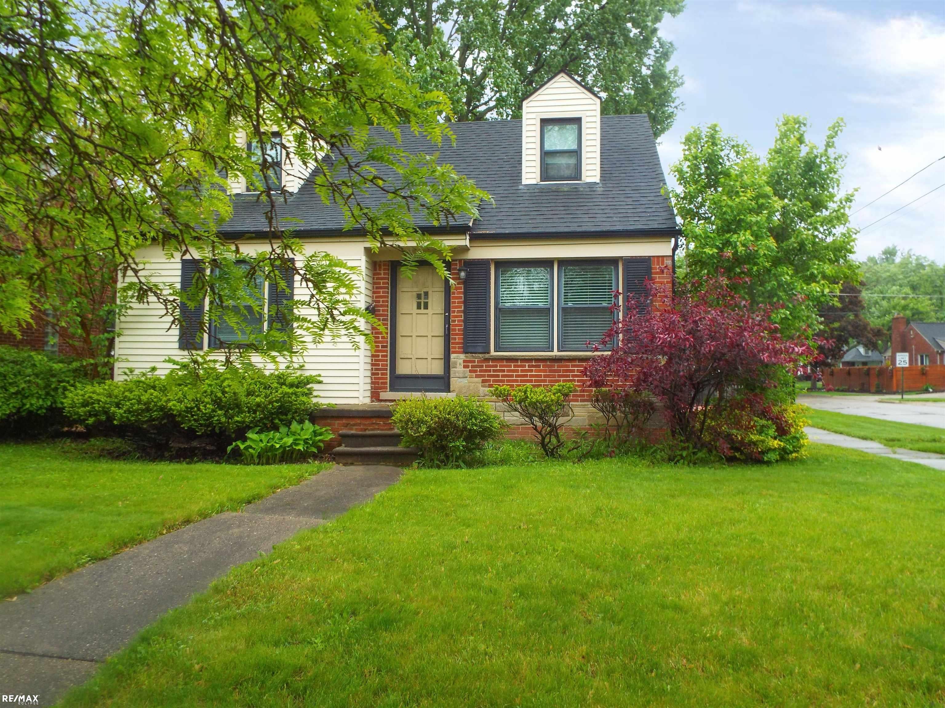 21102 Lancaster Street — photo