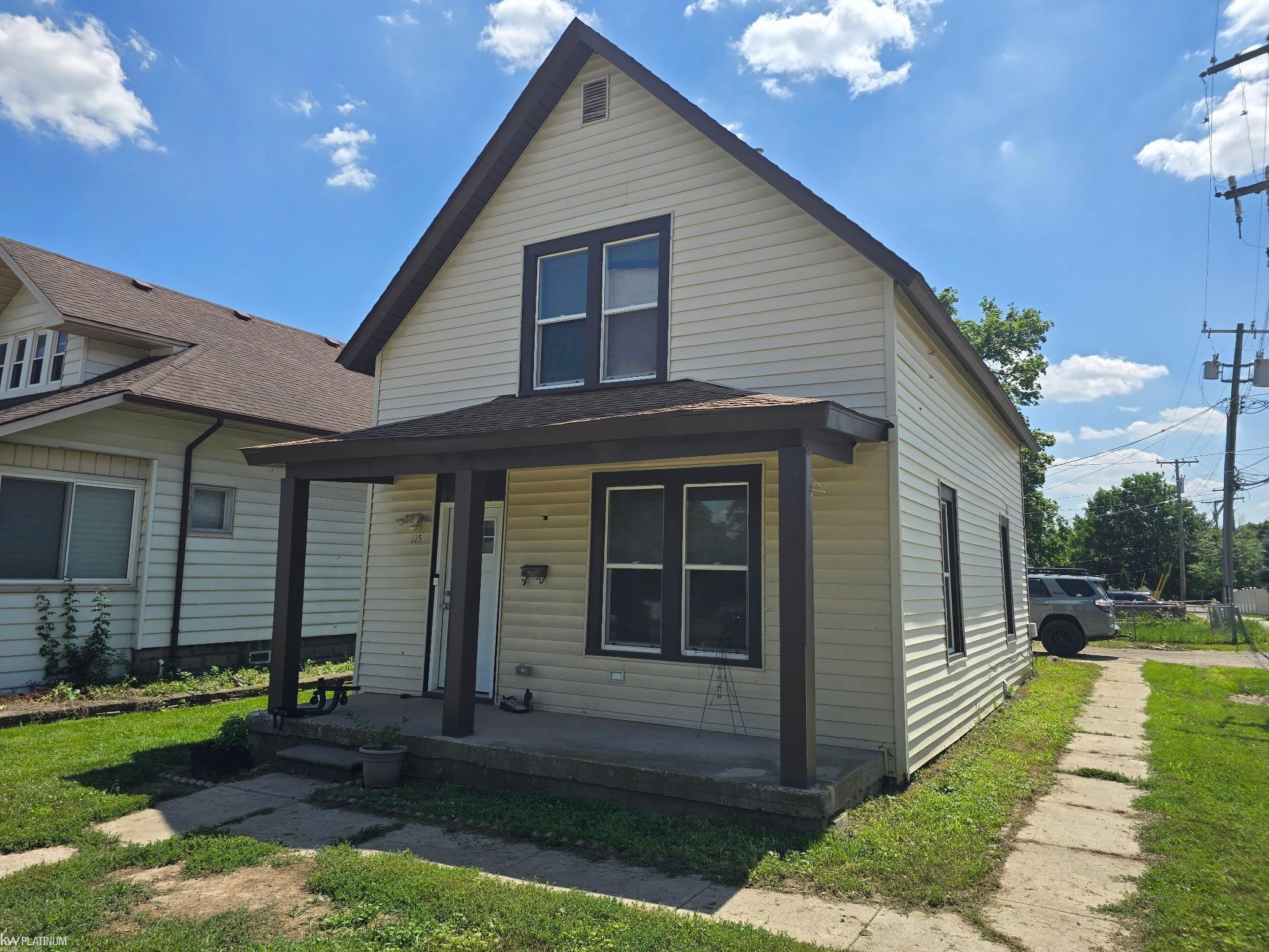 115 Robertson Street — photo