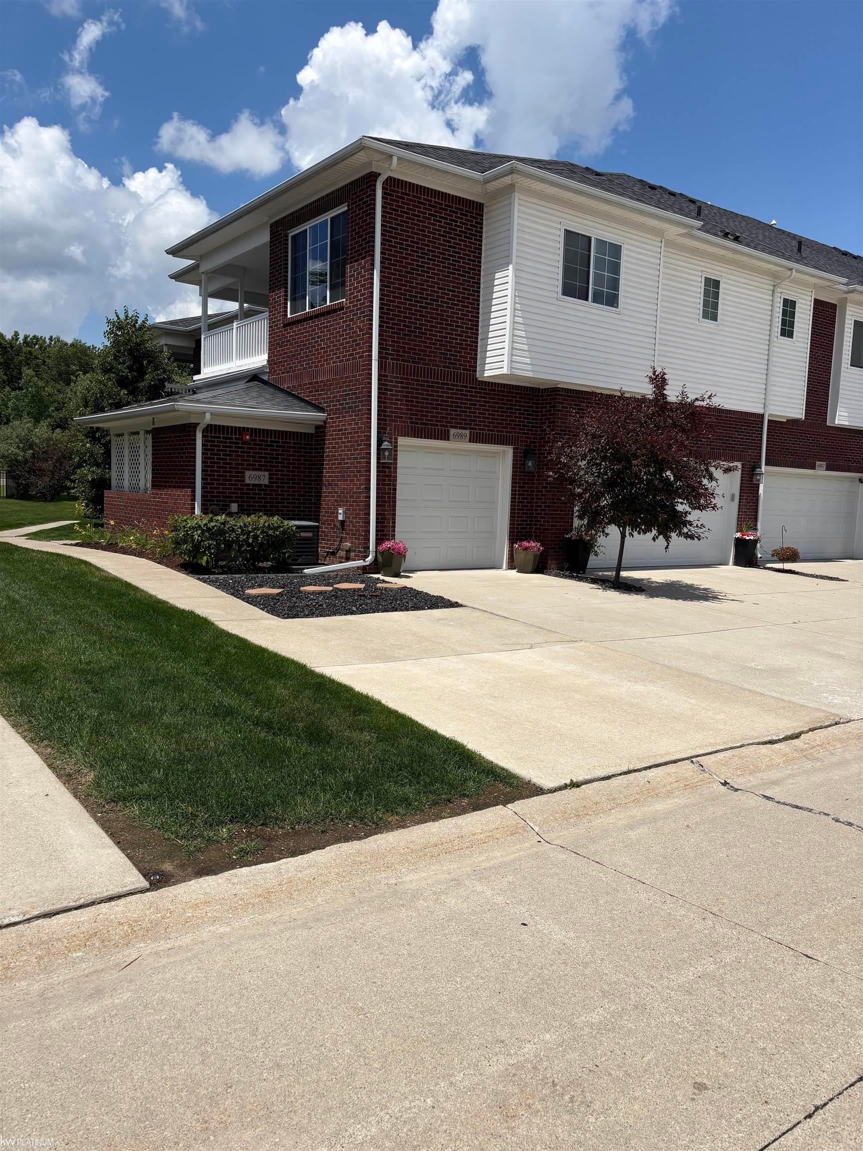 6989 Boulder Pointe Drive — photo