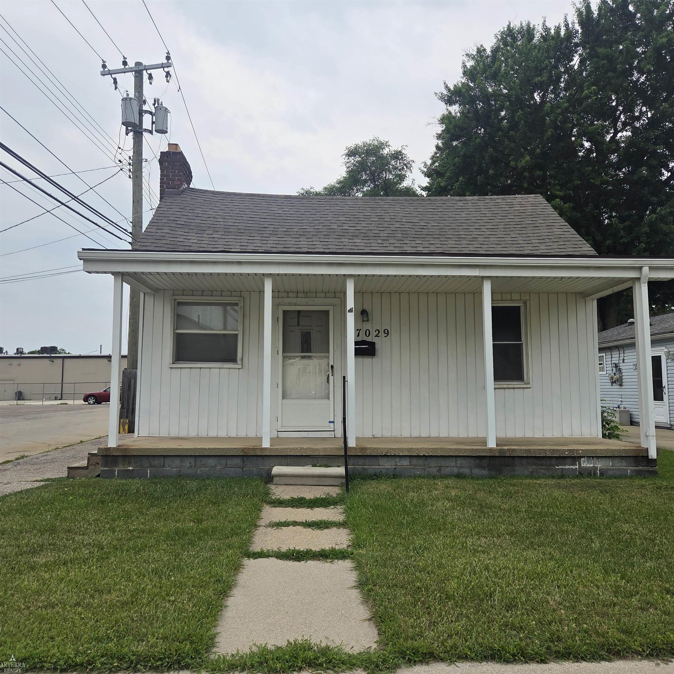 27029 Dartmouth St — photo