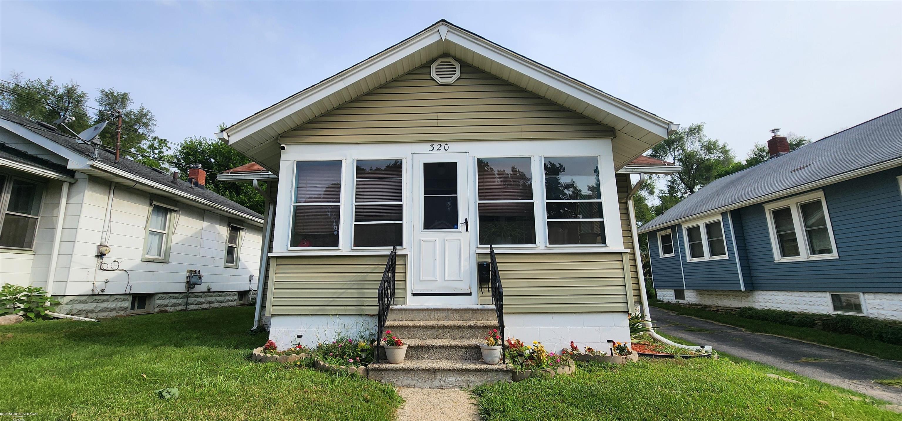 320 E Prospect Street — photo