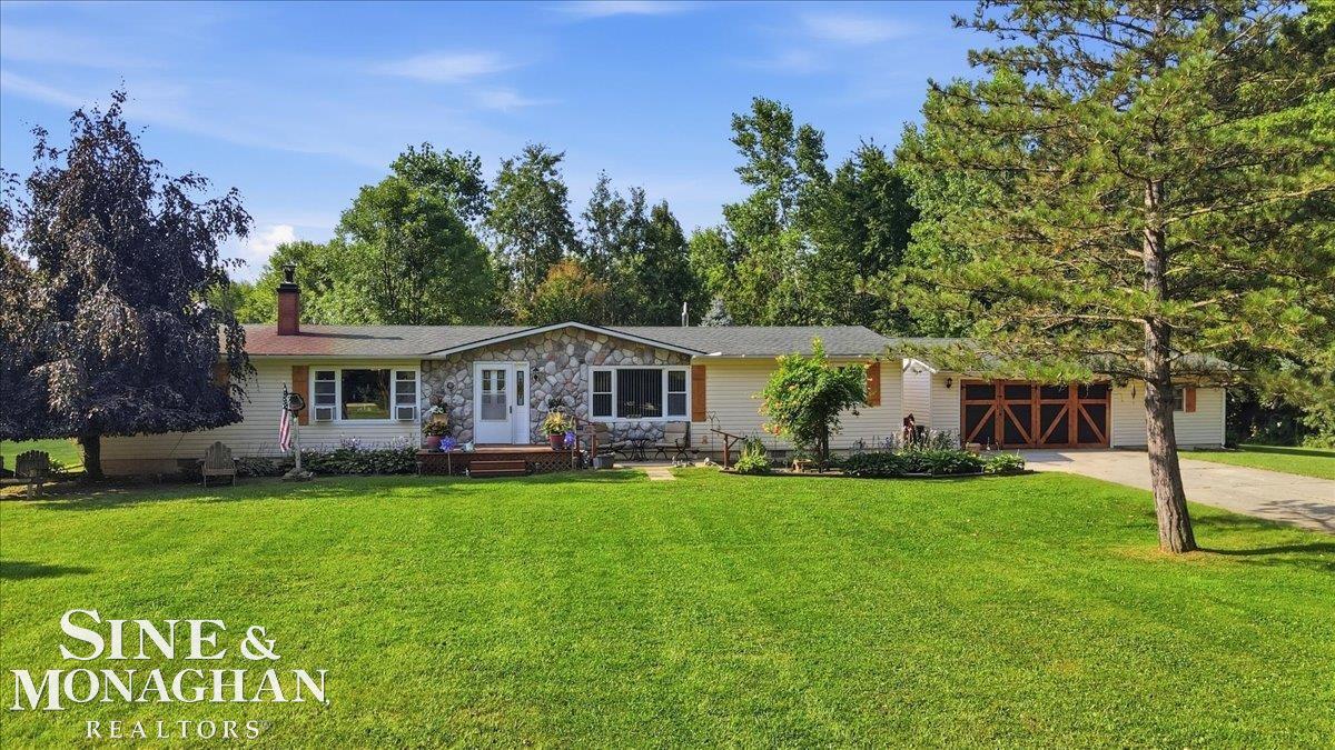 7665 Metcalf Road — photo