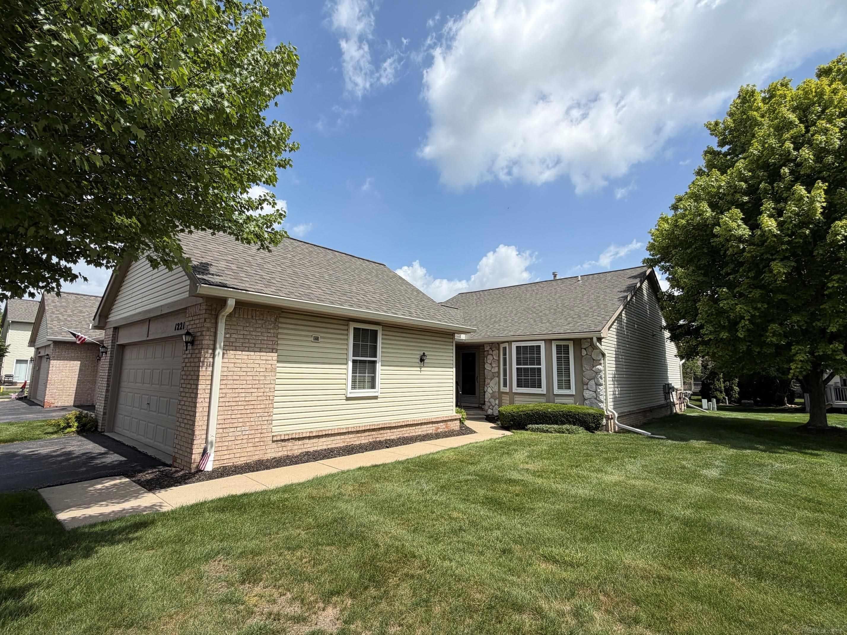 12215 Noonan Court — photo