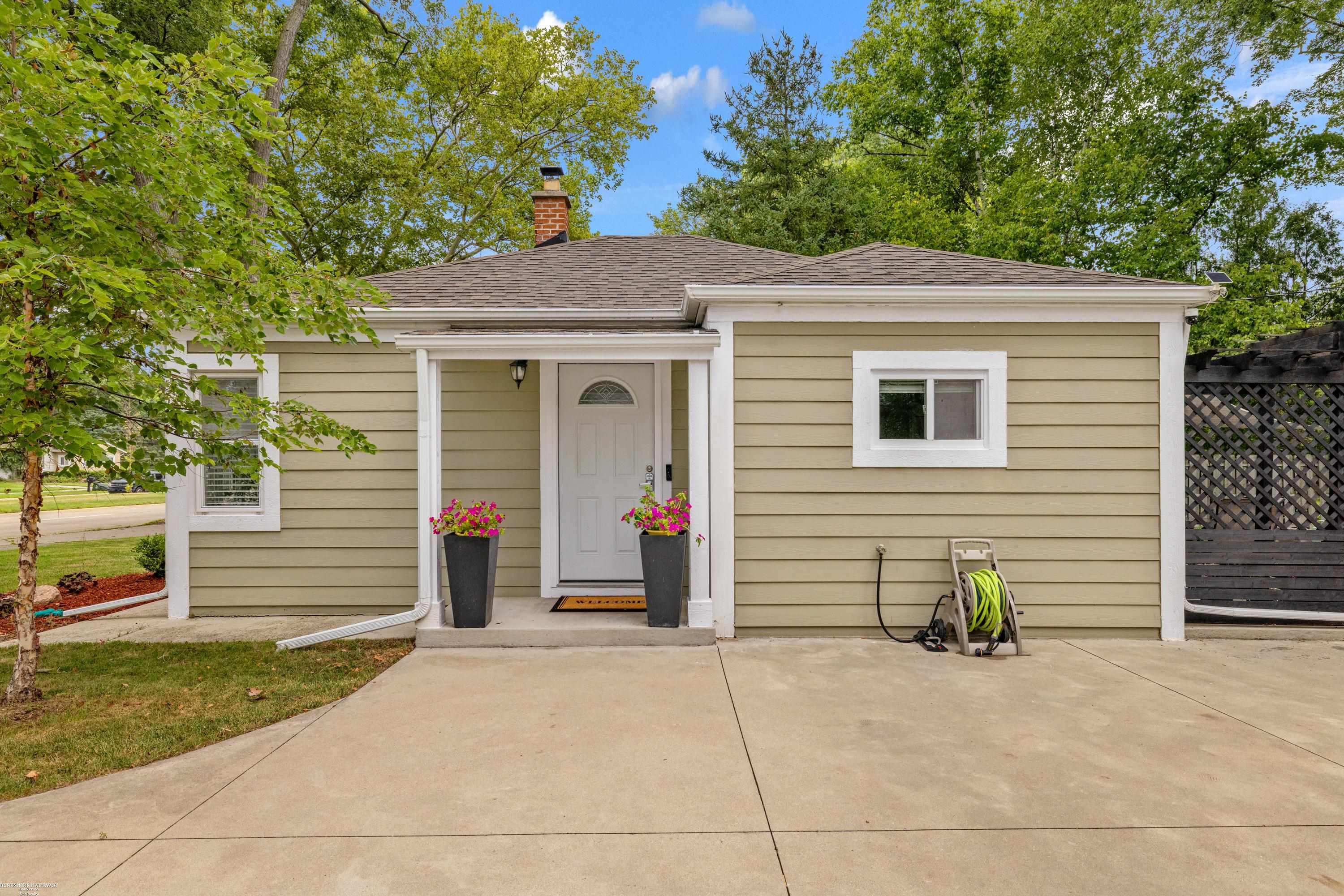 3239 Crooks Road, Rochester Hills, MI 48309 — photo 3